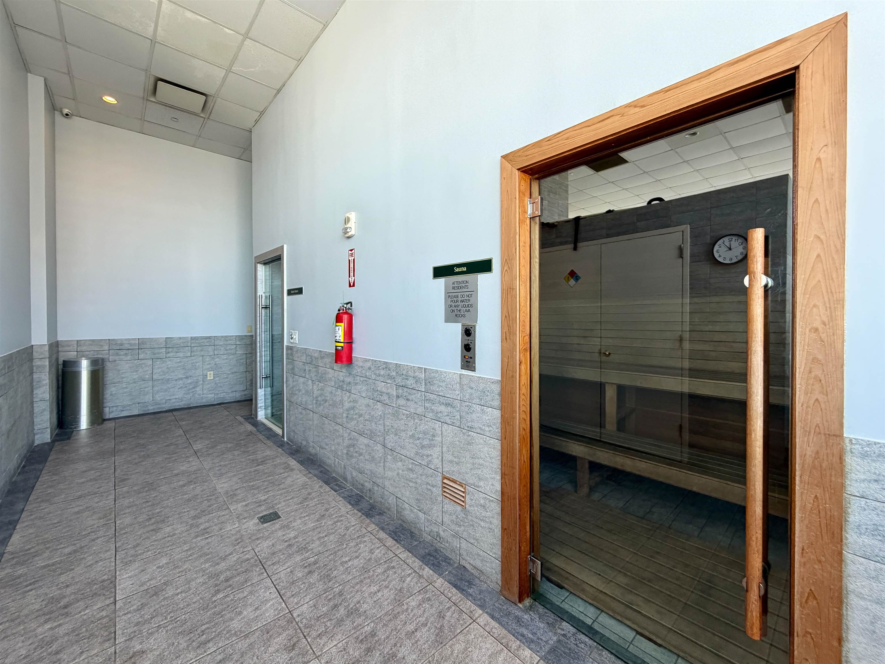 1 SHORE LANE Unit: 2606