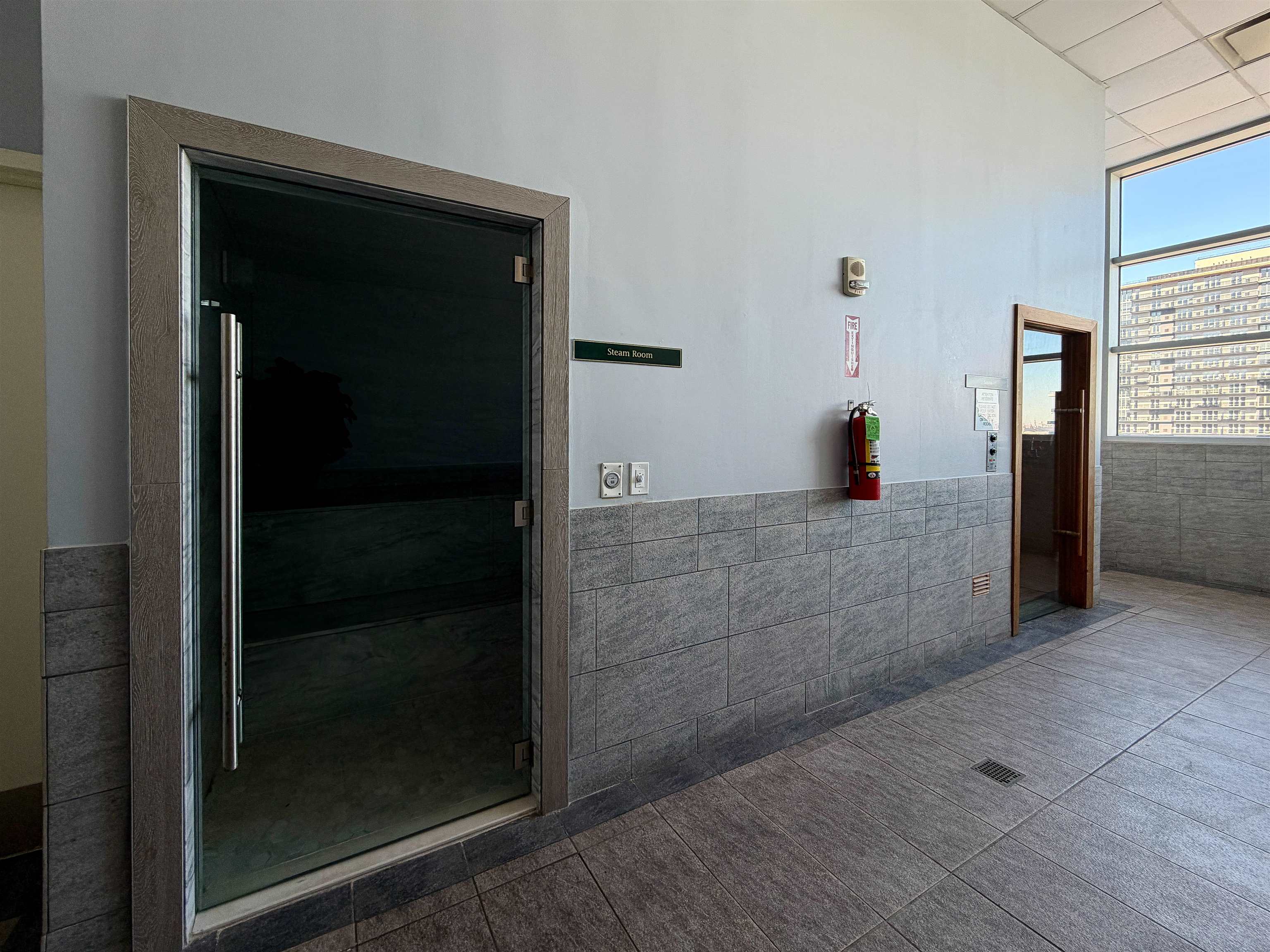 1 SHORE LANE Unit: 2606