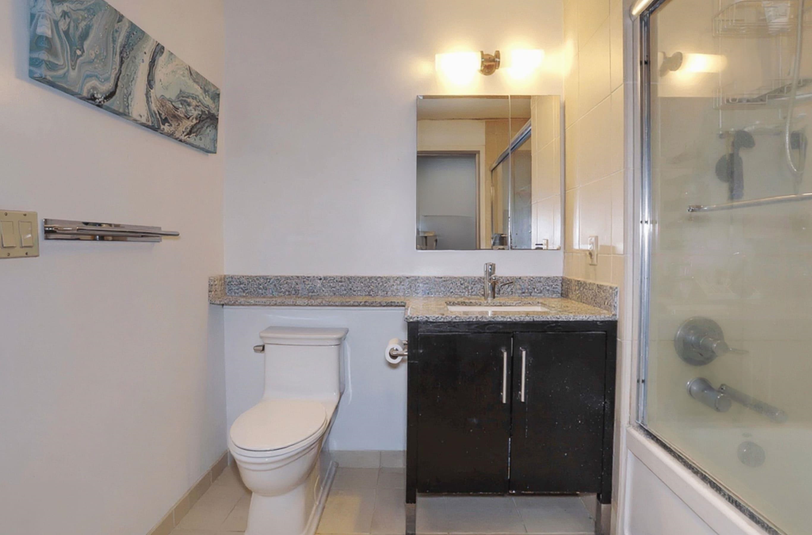 1 SHORE LANE Unit: 2606