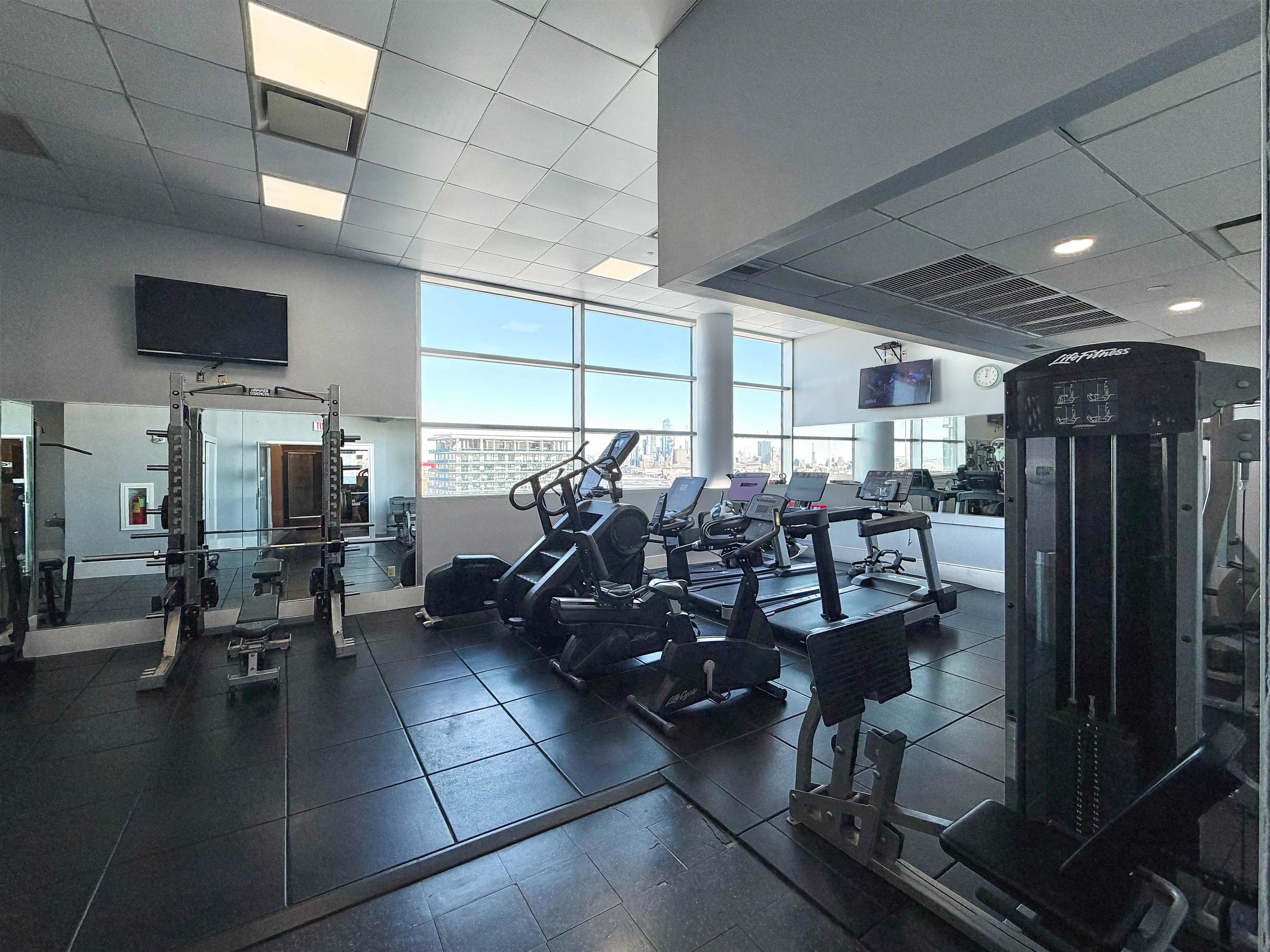 1 SHORE LANE Unit: 2606