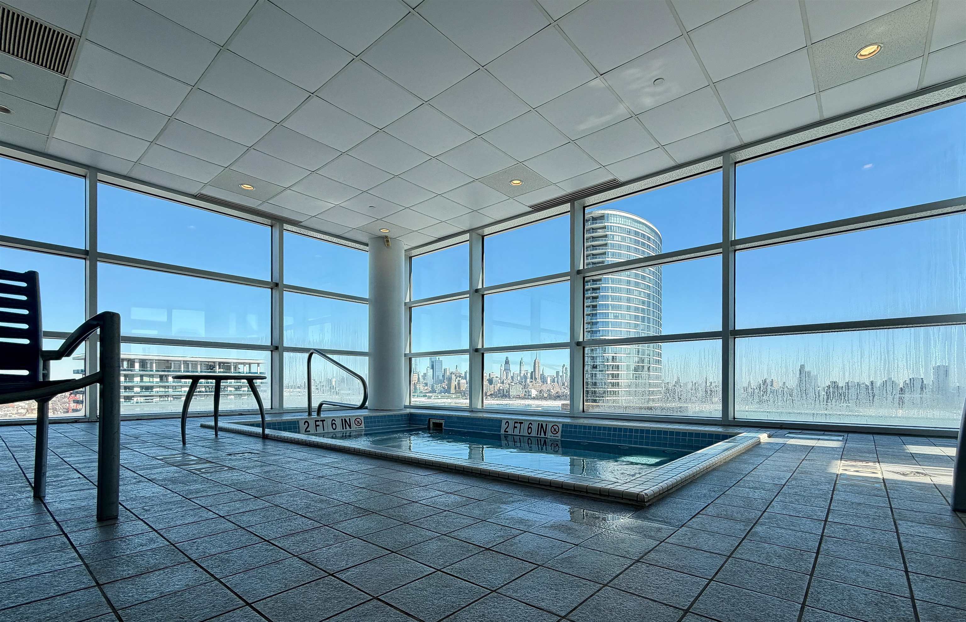 1 SHORE LANE Unit: 2606