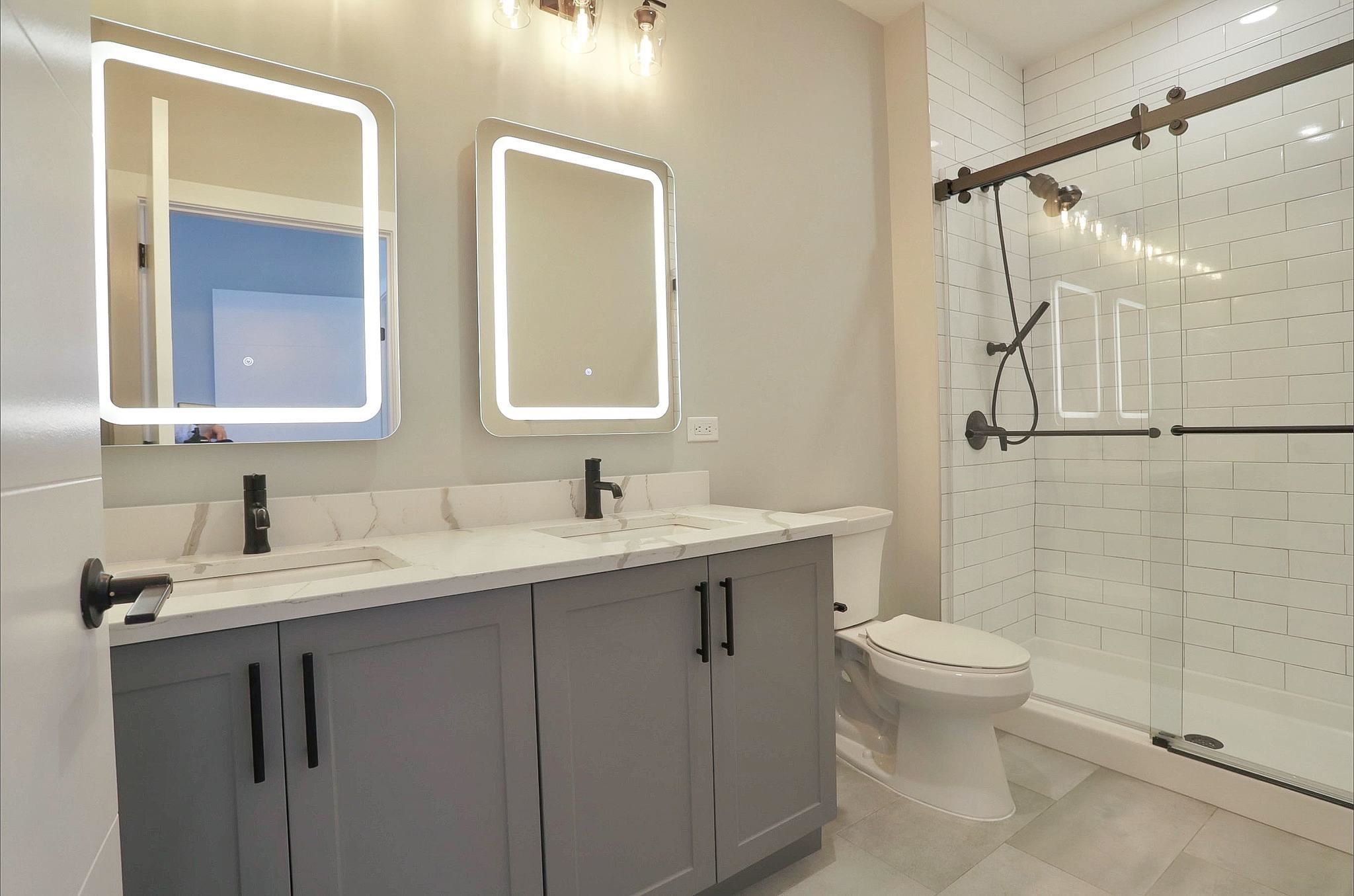 32 OAKLAND AVE Unit: 1516