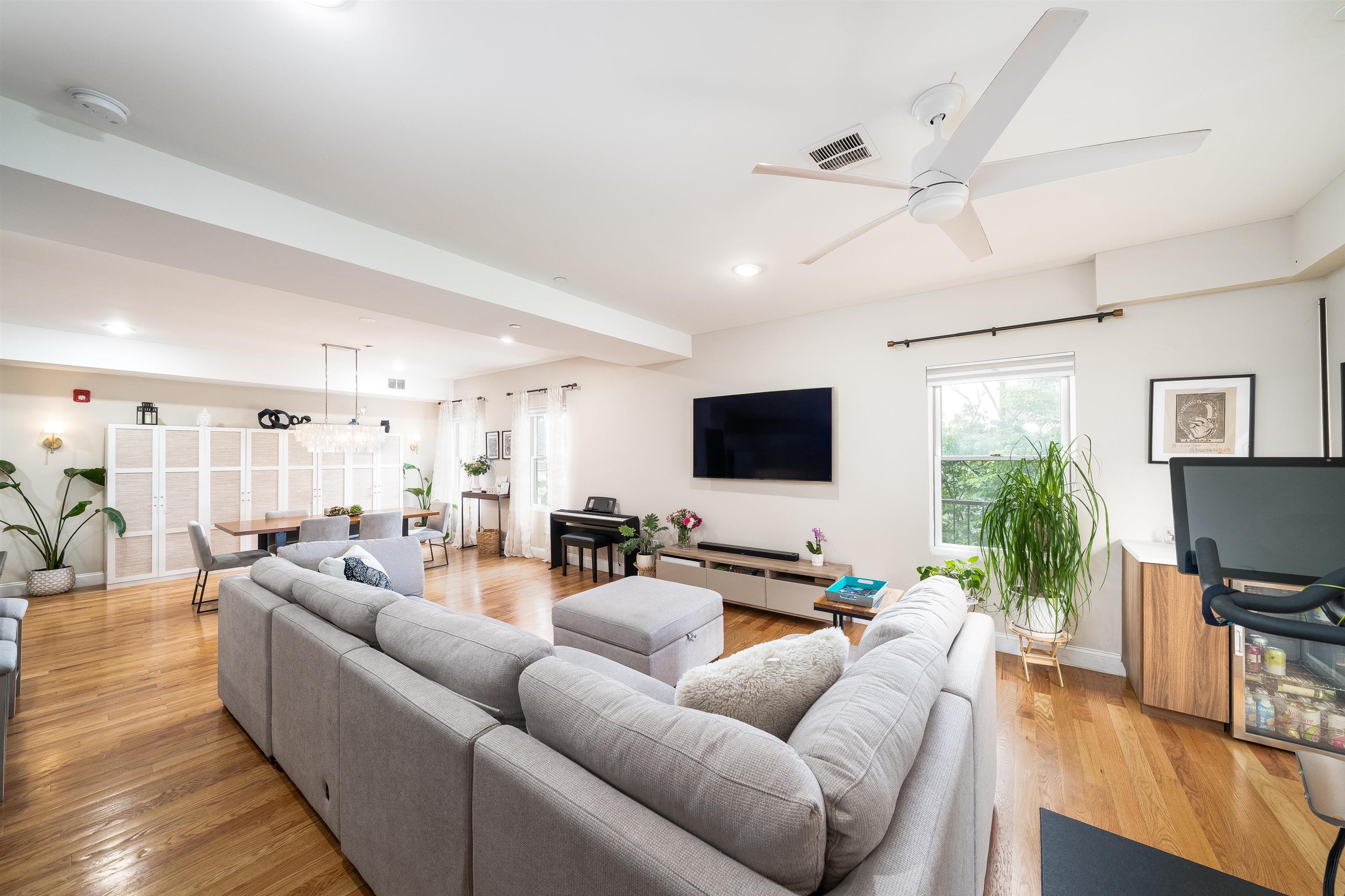 65 STORMS AVE Unit: 2C