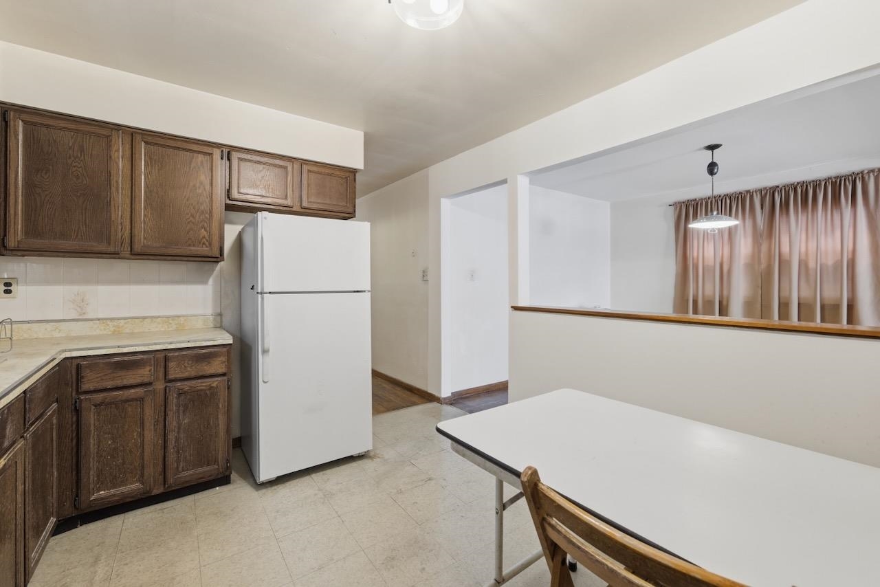 471 MANILA AVE