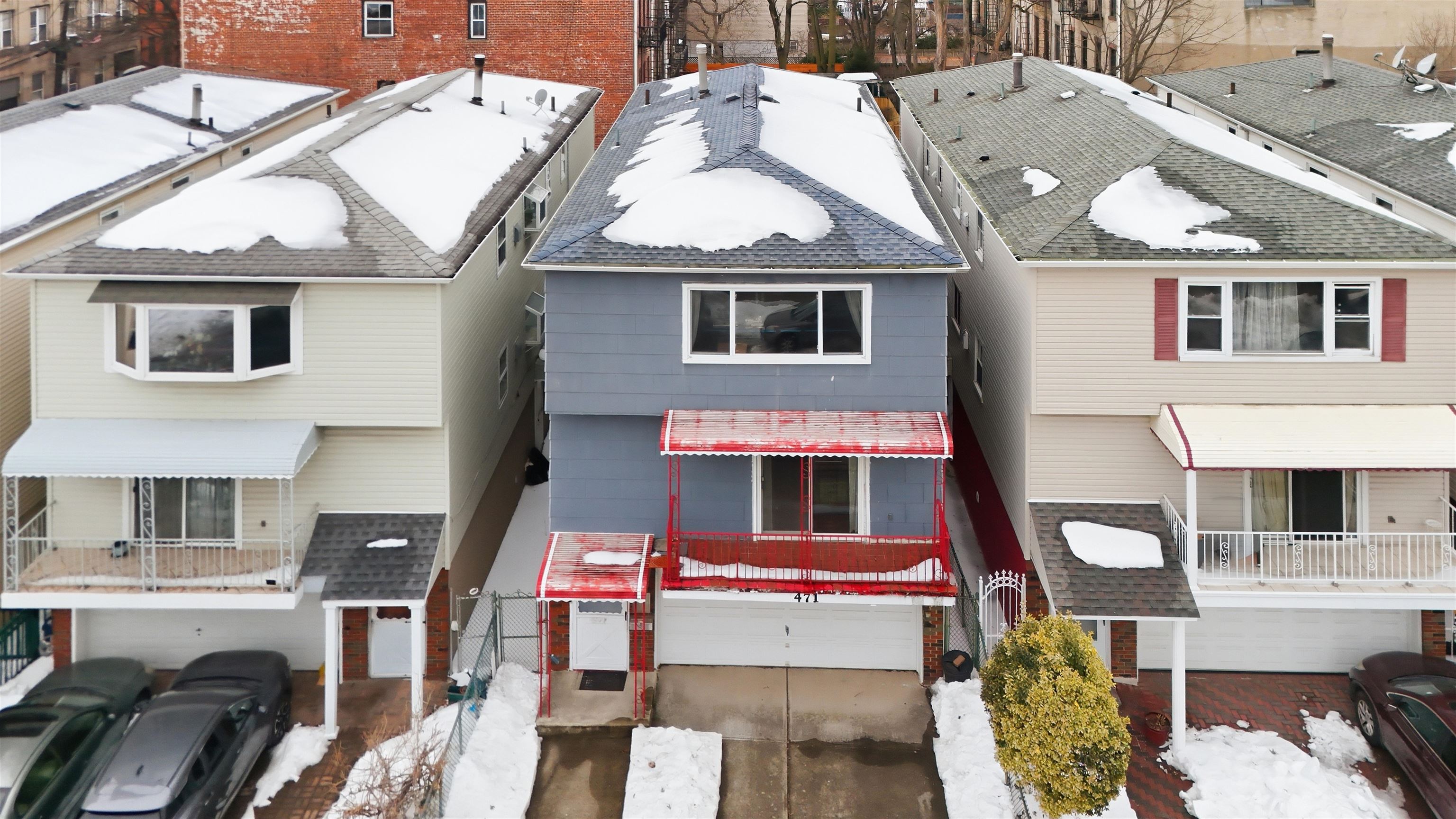 471 MANILA AVE