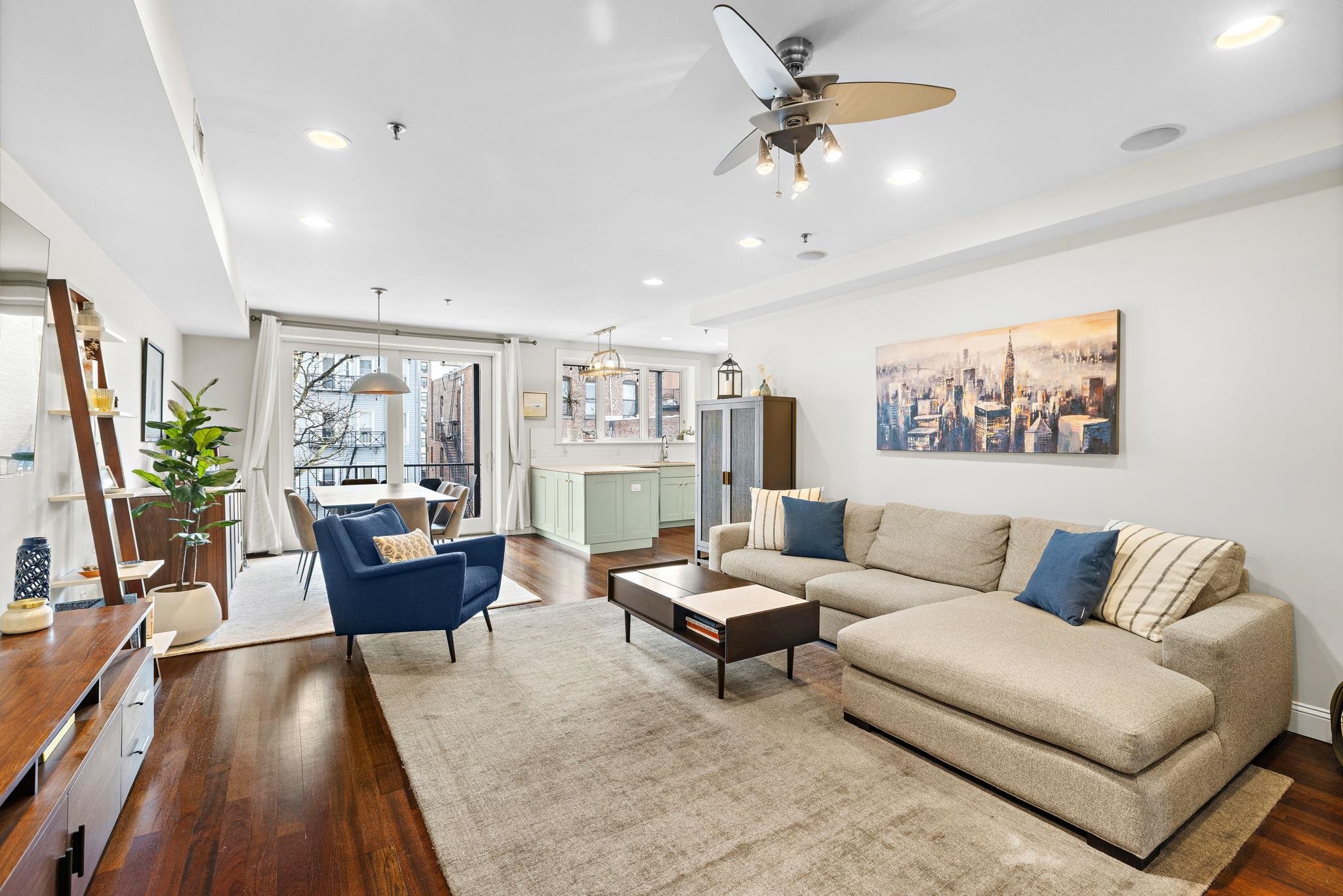 415 ADAMS ST Unit: 3