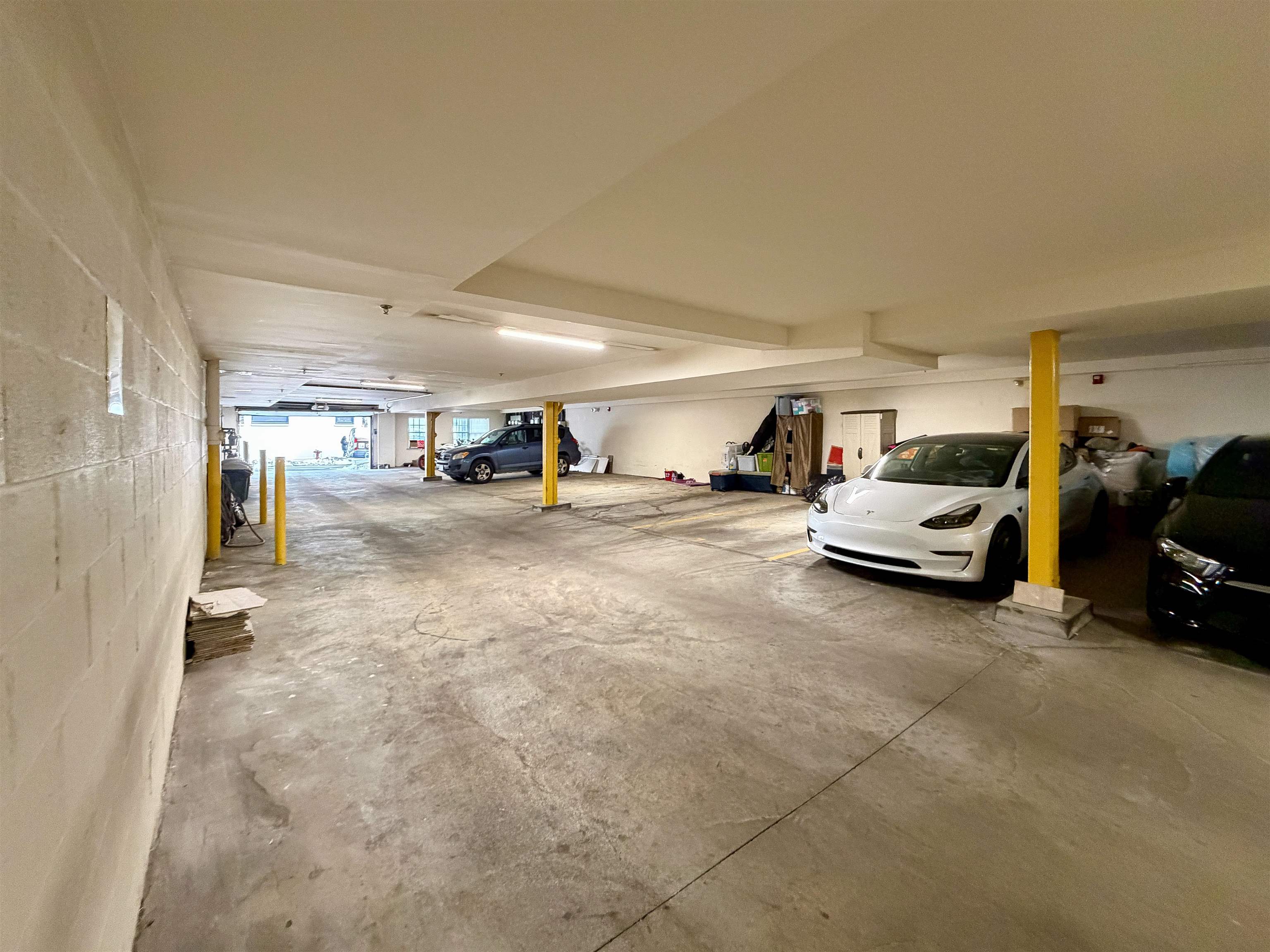 515 GREGORY AVE Unit: 12