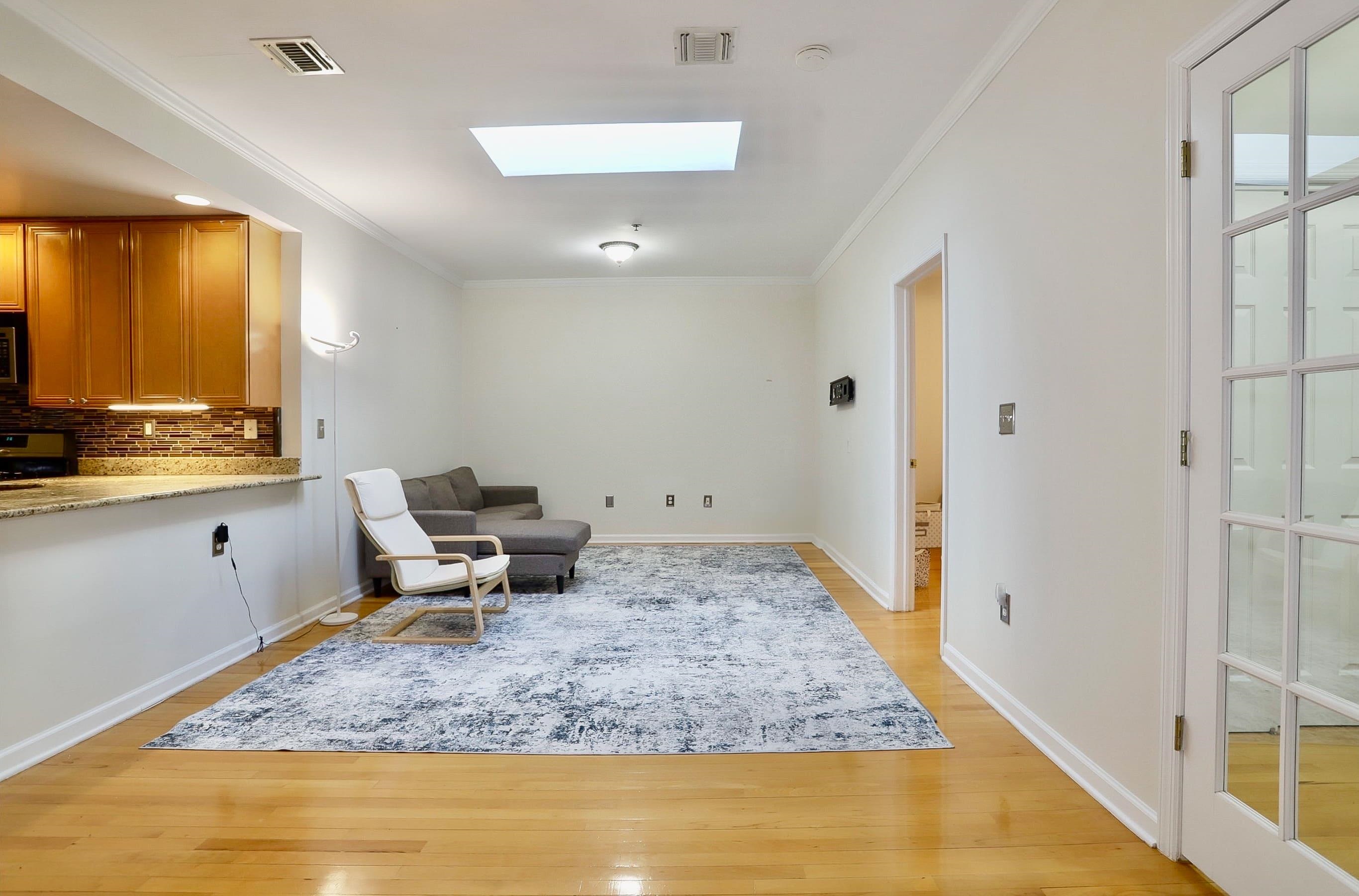 515 GREGORY AVE Unit: 12