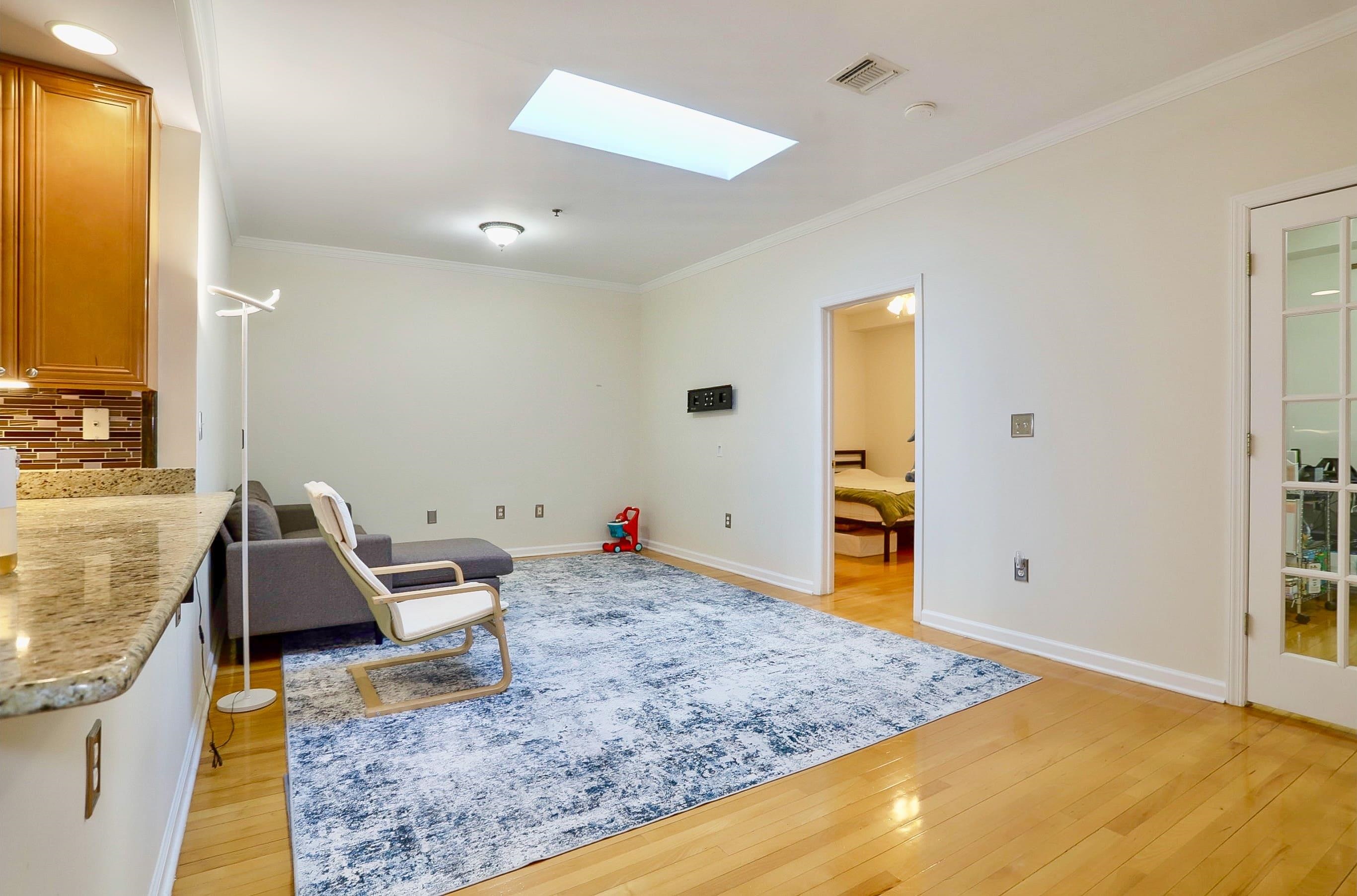 515 GREGORY AVE Unit: 12