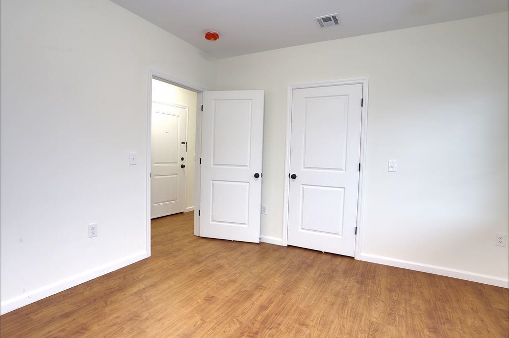 143 ZABRISKIE ST Unit: 2D