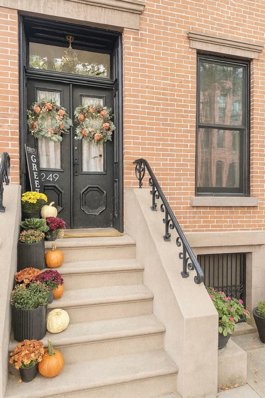 249 4TH ST Unit: 2