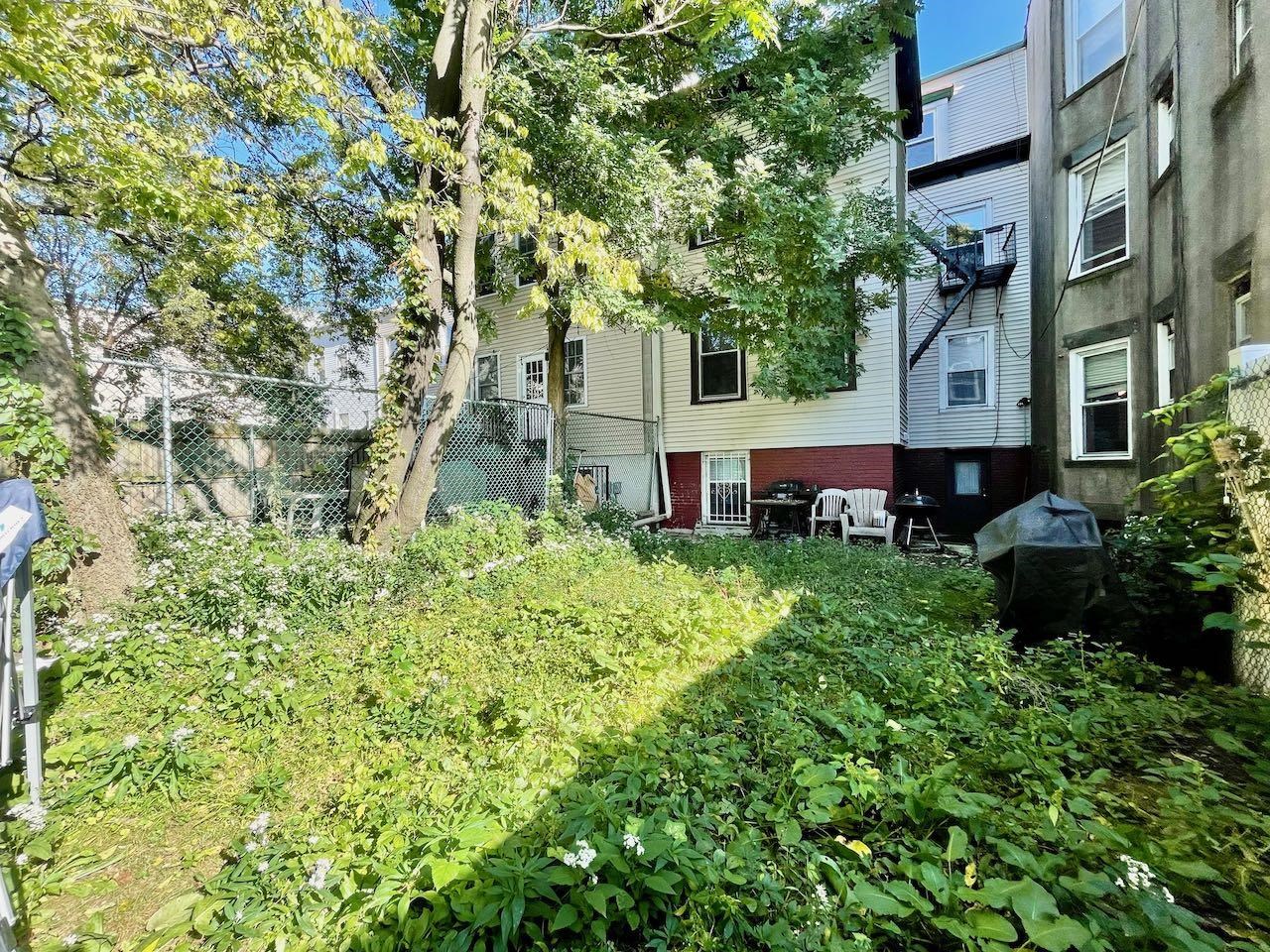 209 OGDEN AVE Unit: 3