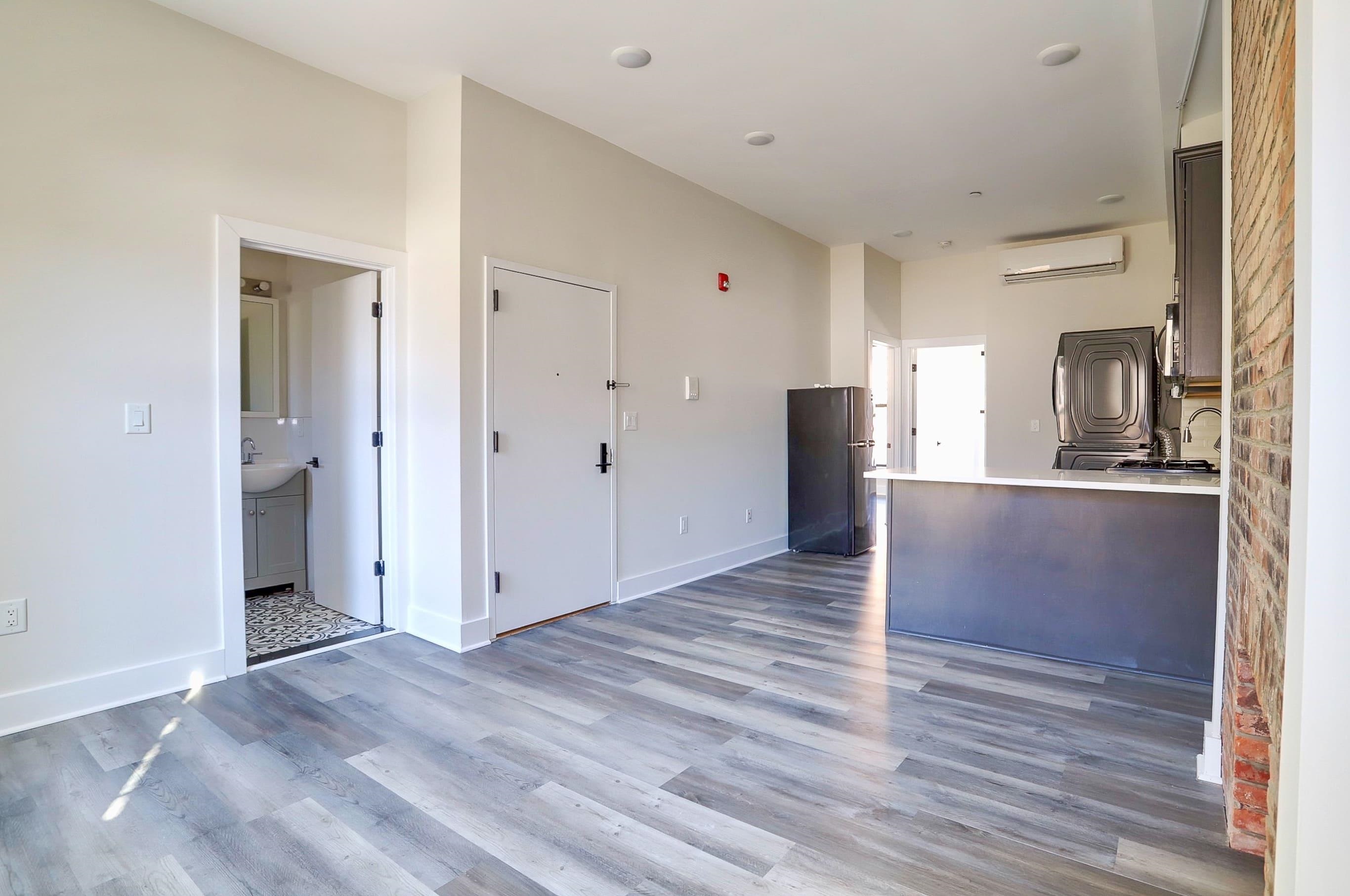 147 GRANT AVE Unit: 2