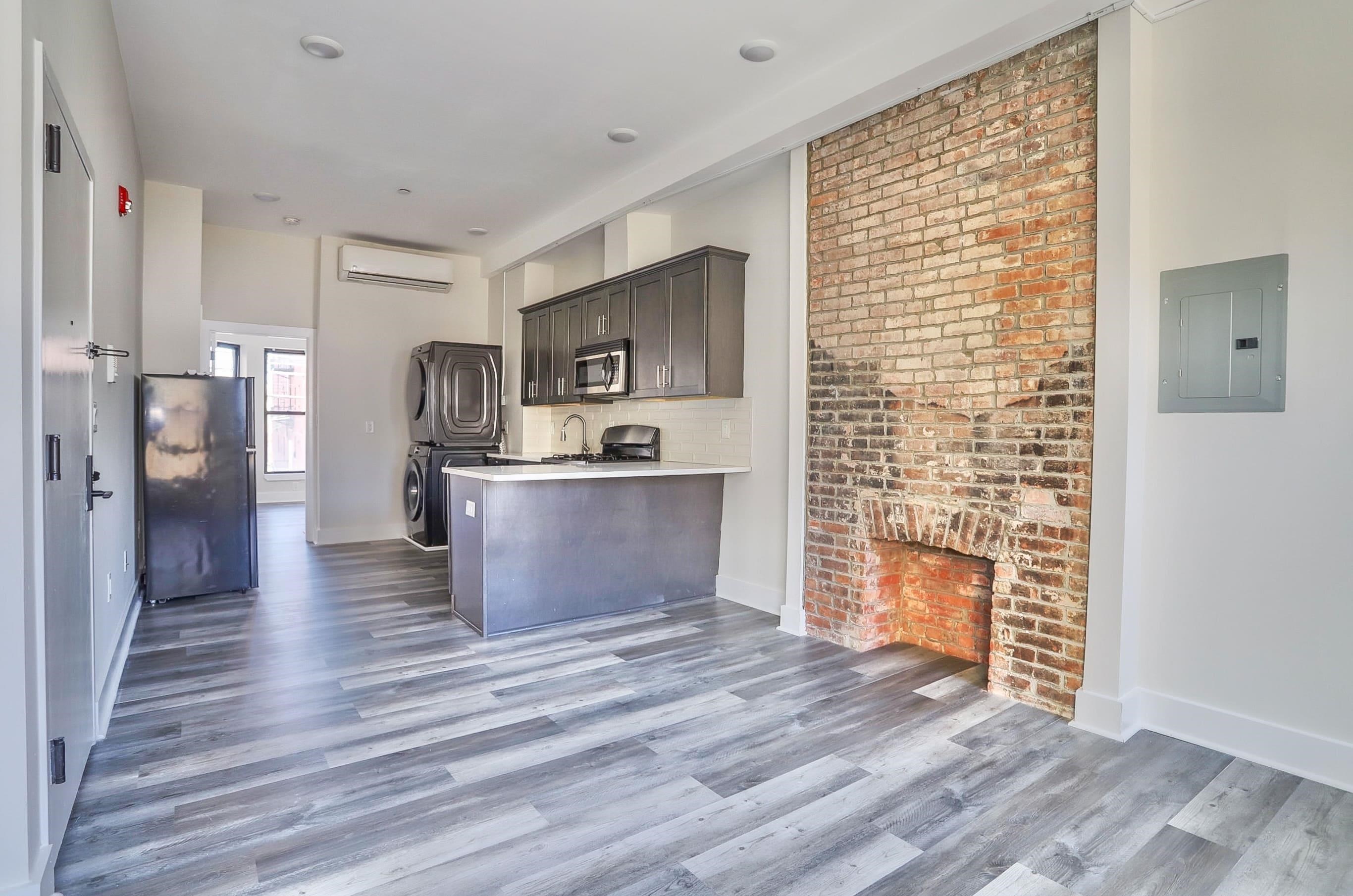 147 GRANT AVE Unit: 2