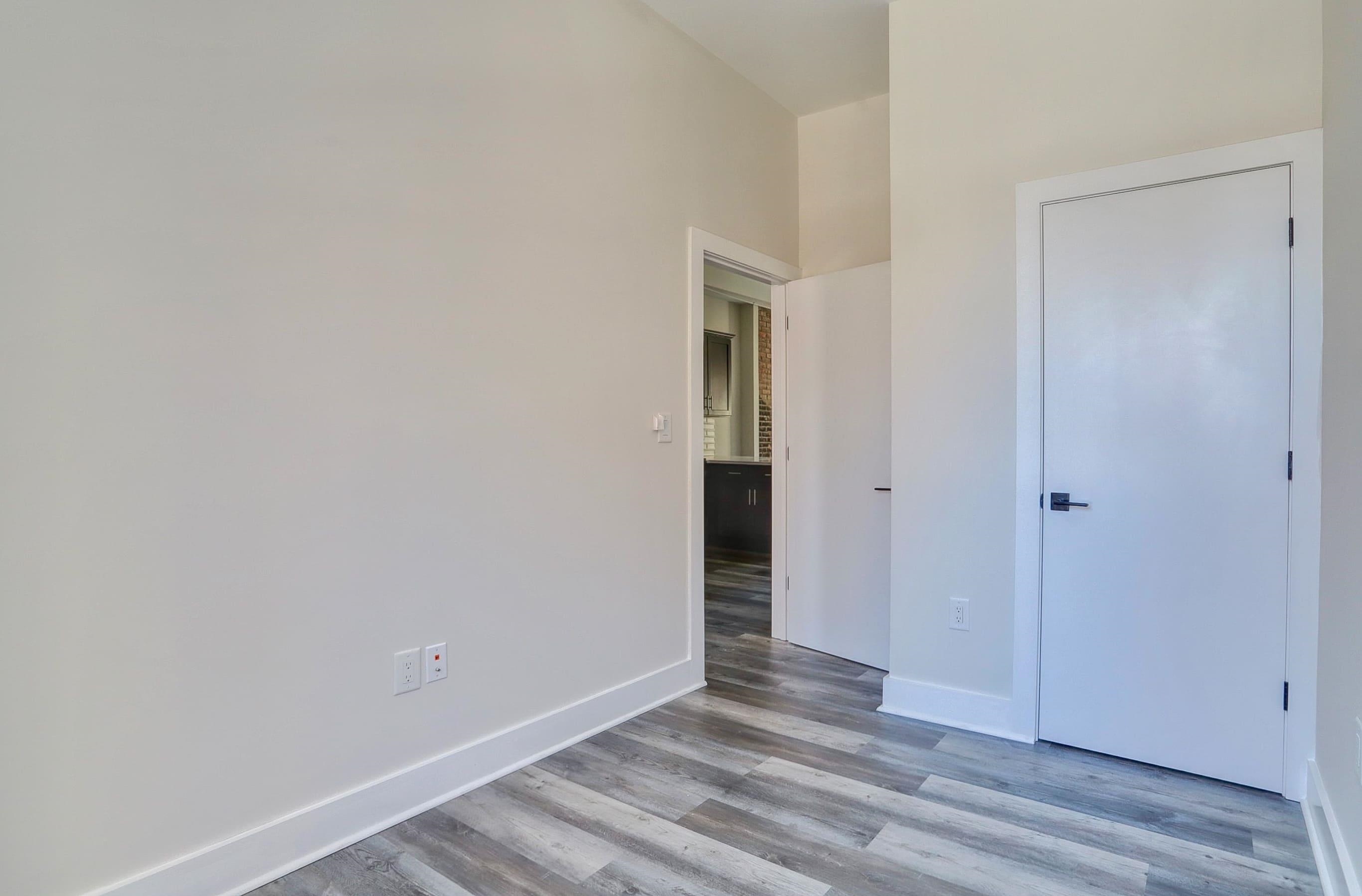 147 GRANT AVE Unit: 2