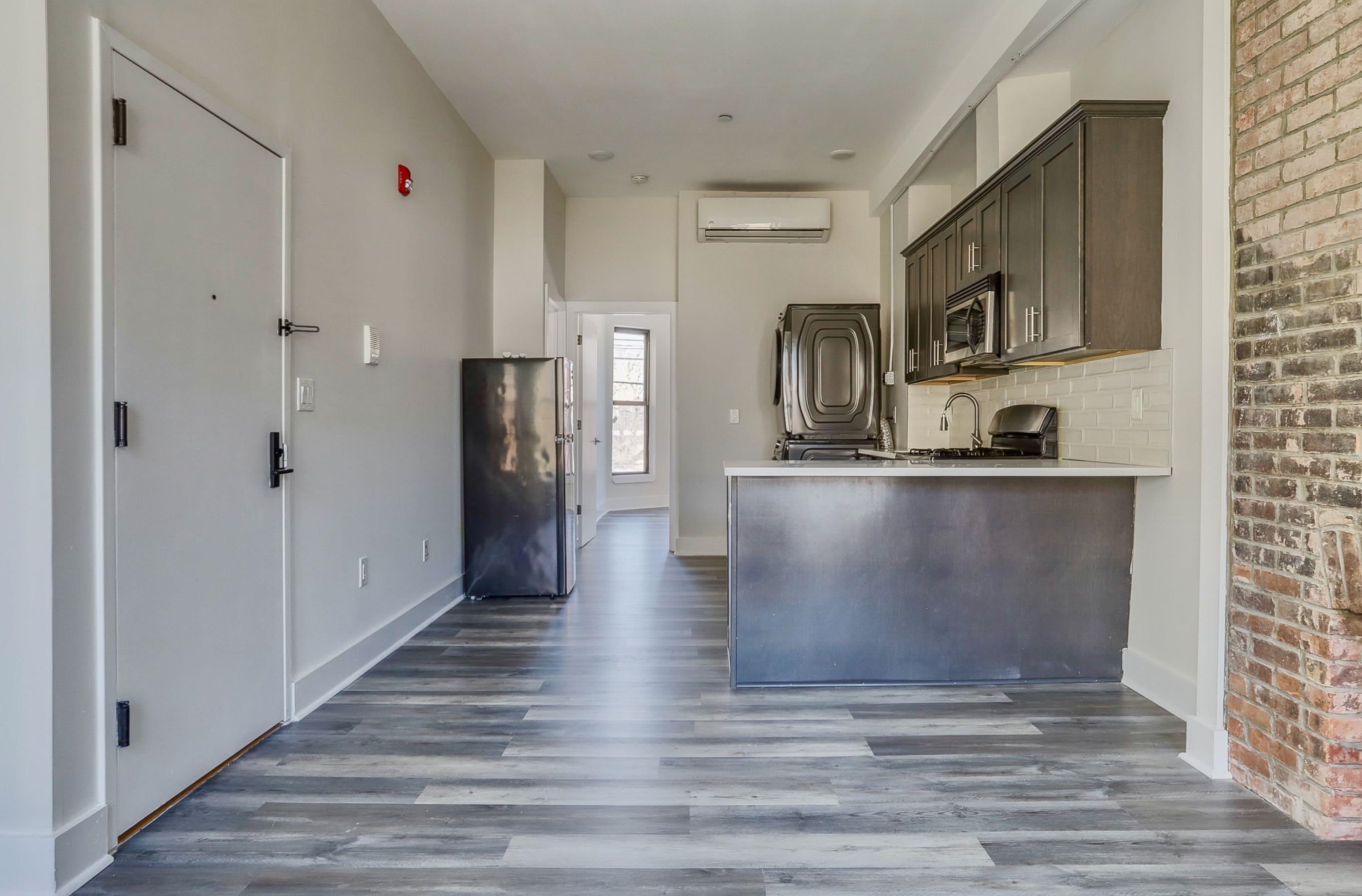 147 GRANT AVE Unit: 2