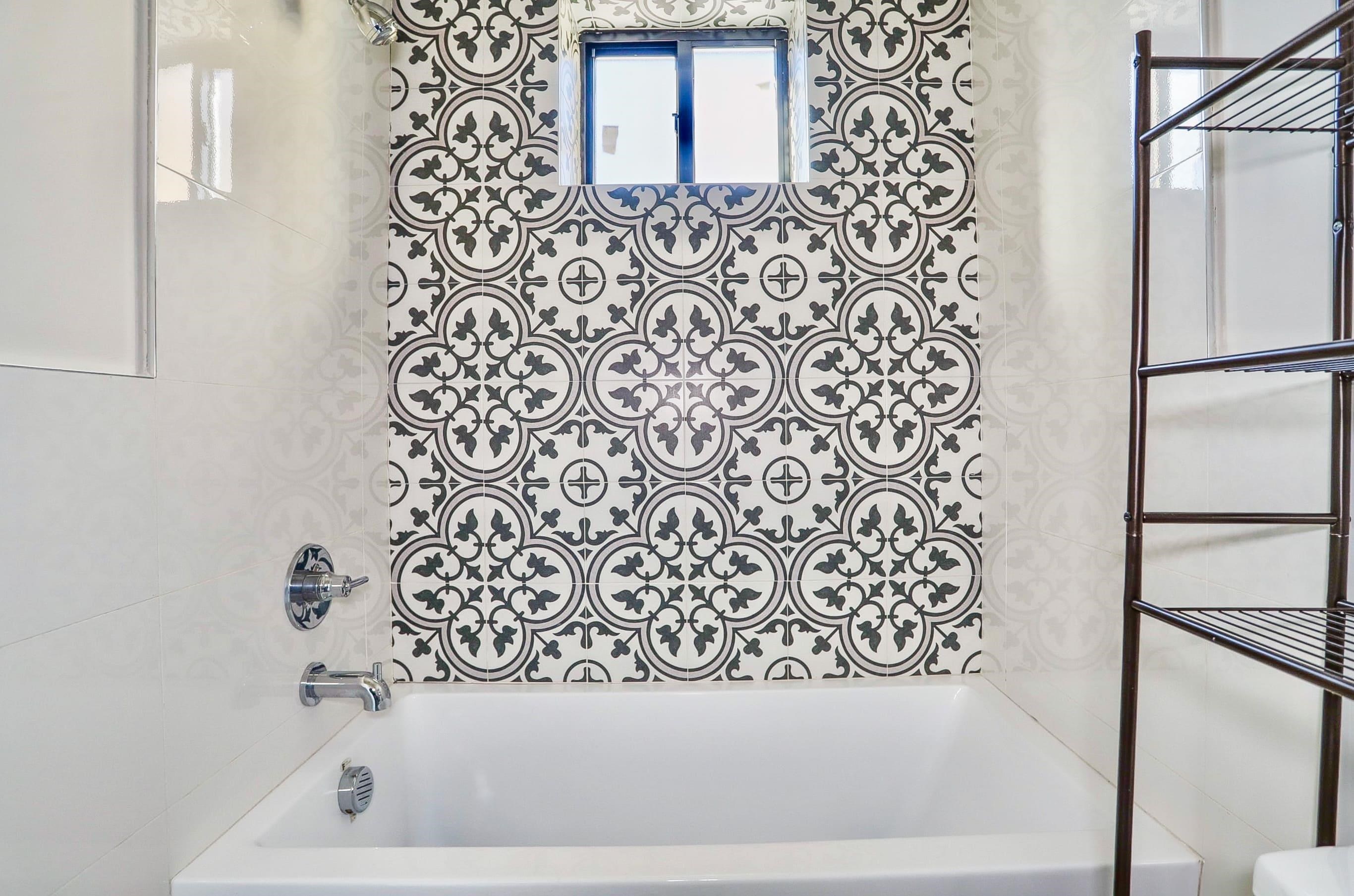 147 GRANT AVE Unit: 2