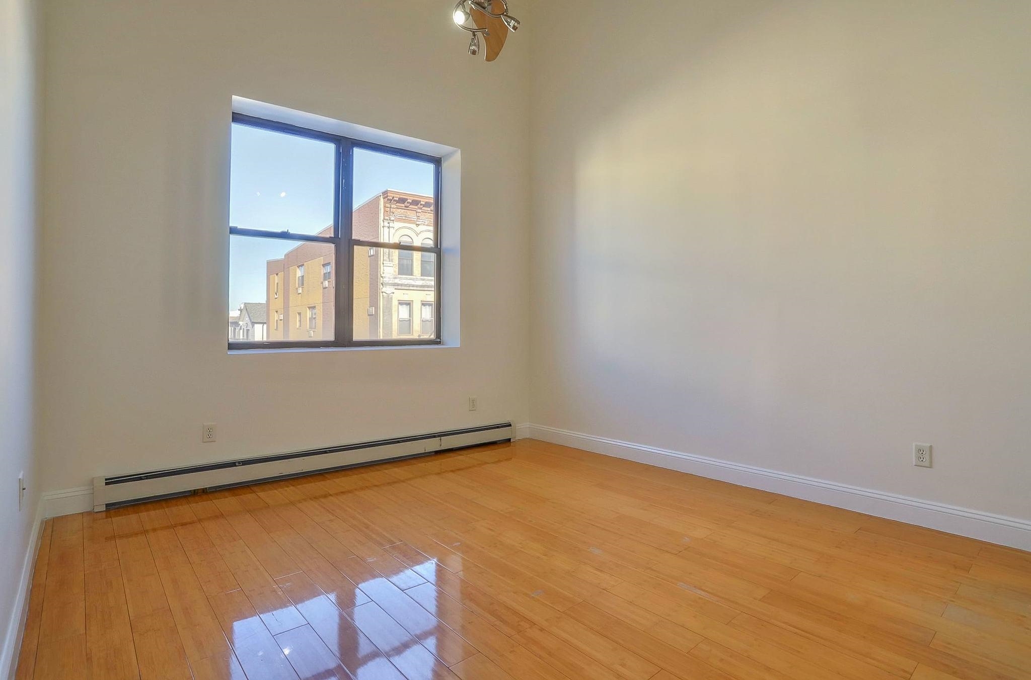 410 CENTRAL AVE Unit: 3C