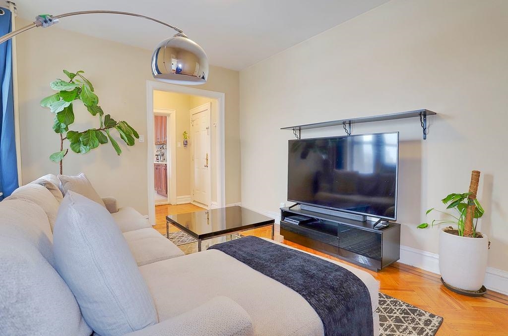100 PROSPECT ST Unit: 304