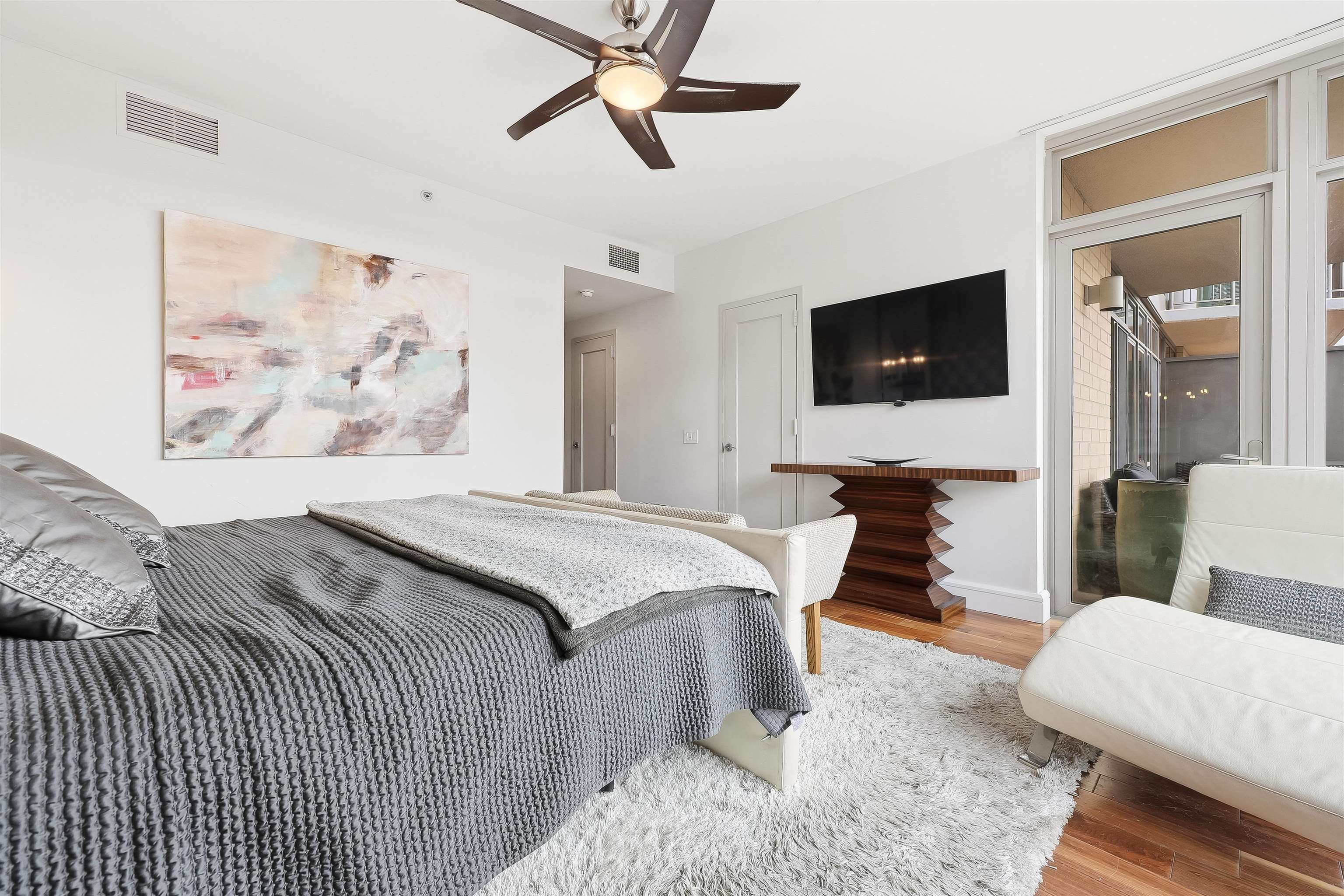 8100 RIVER RD Unit: 401