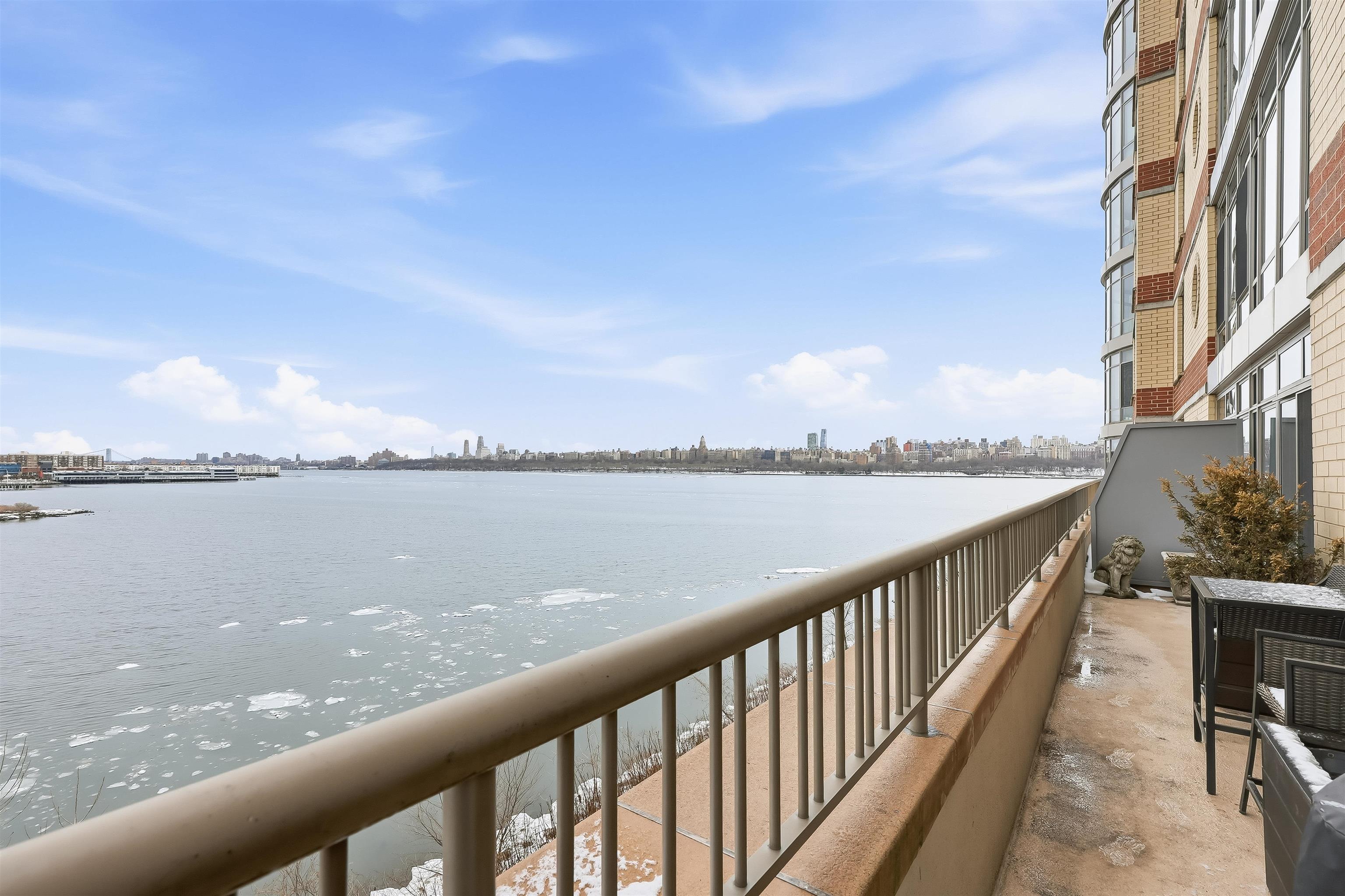 8100 RIVER RD Unit: 401