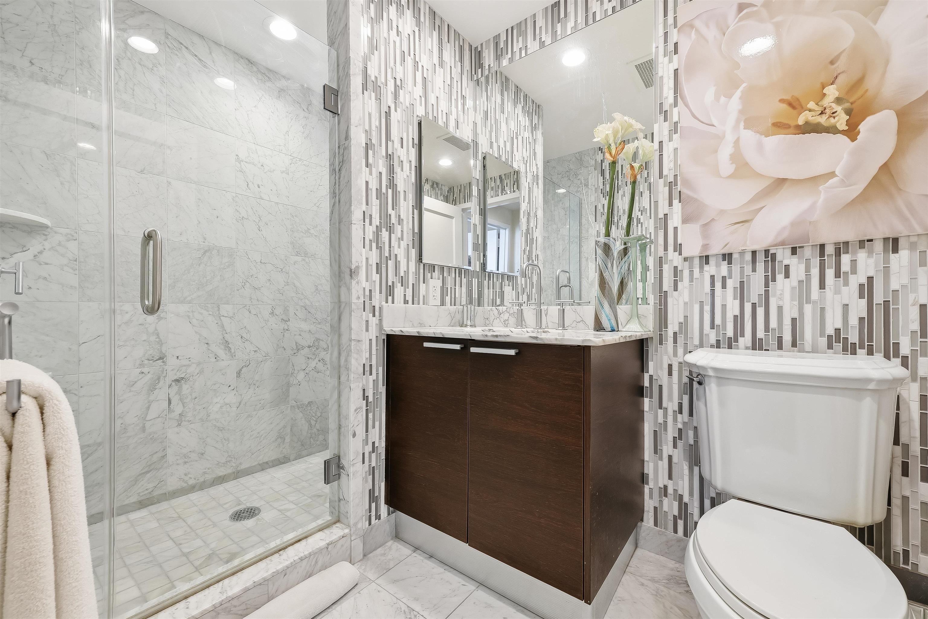 8100 RIVER RD Unit: 401