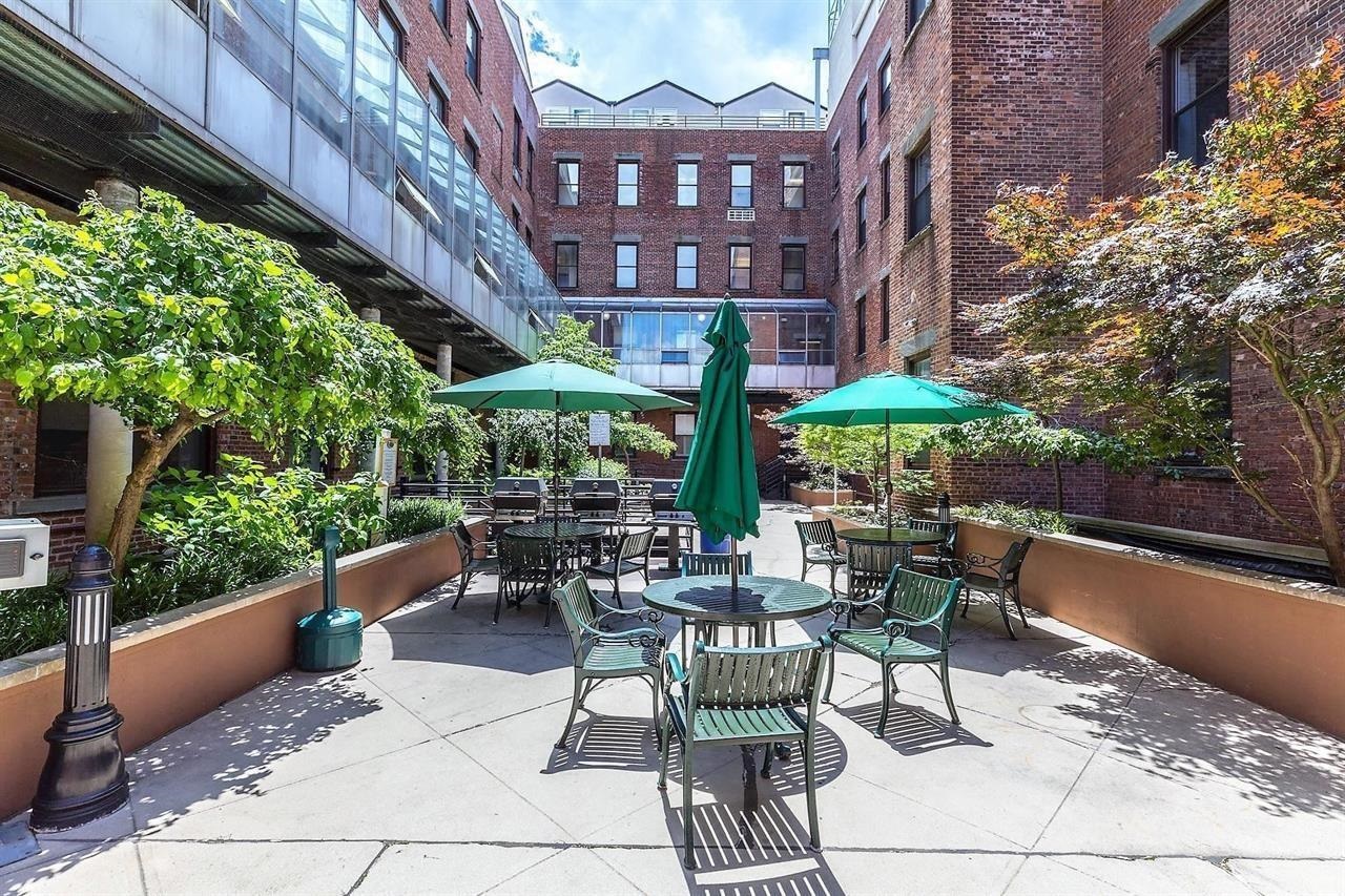 445 MONMOUTH ST Unit: 209B