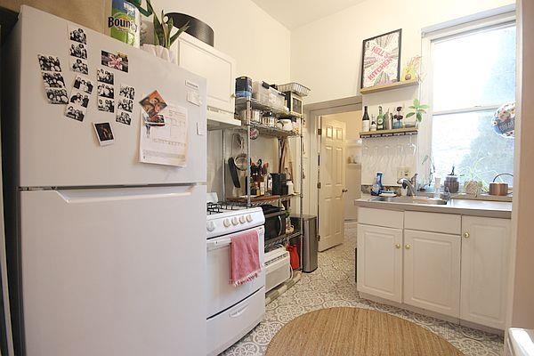 317-319 BLOOMFIELD ST Unit: 2R