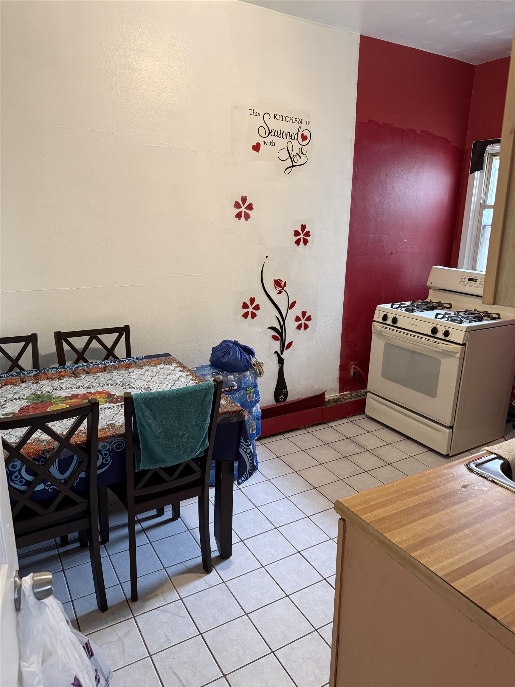 44 WEST 54TH ST Unit: 2R