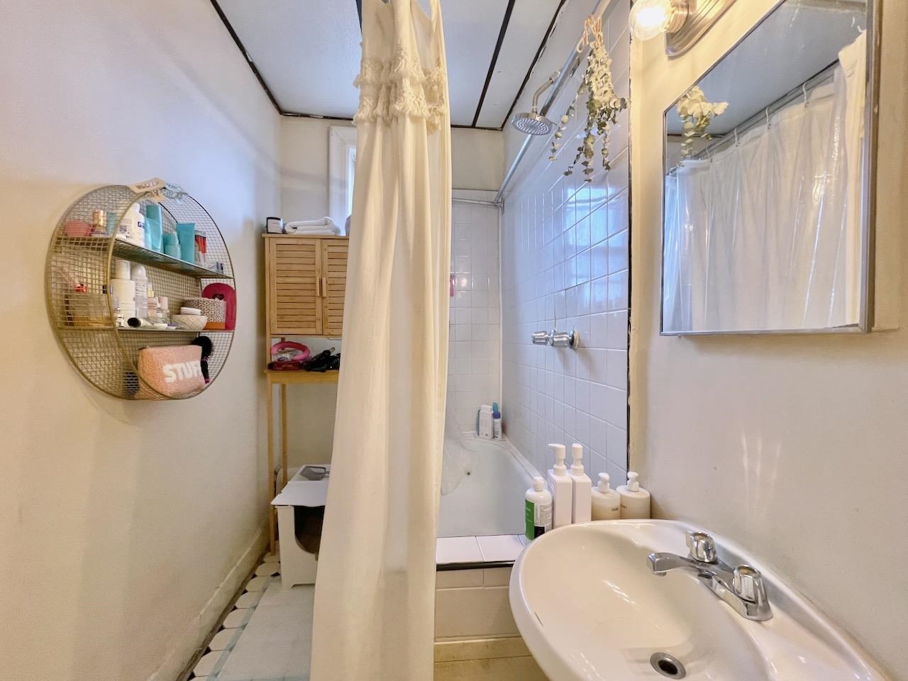 334 OGDEN AVE Unit: 43