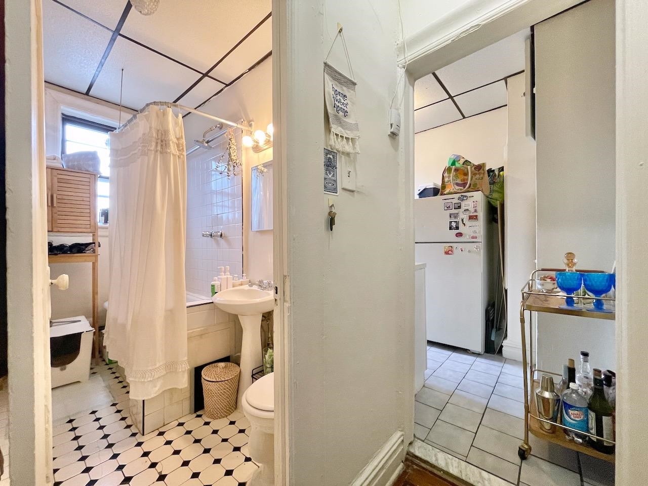 334 OGDEN AVE Unit: 43