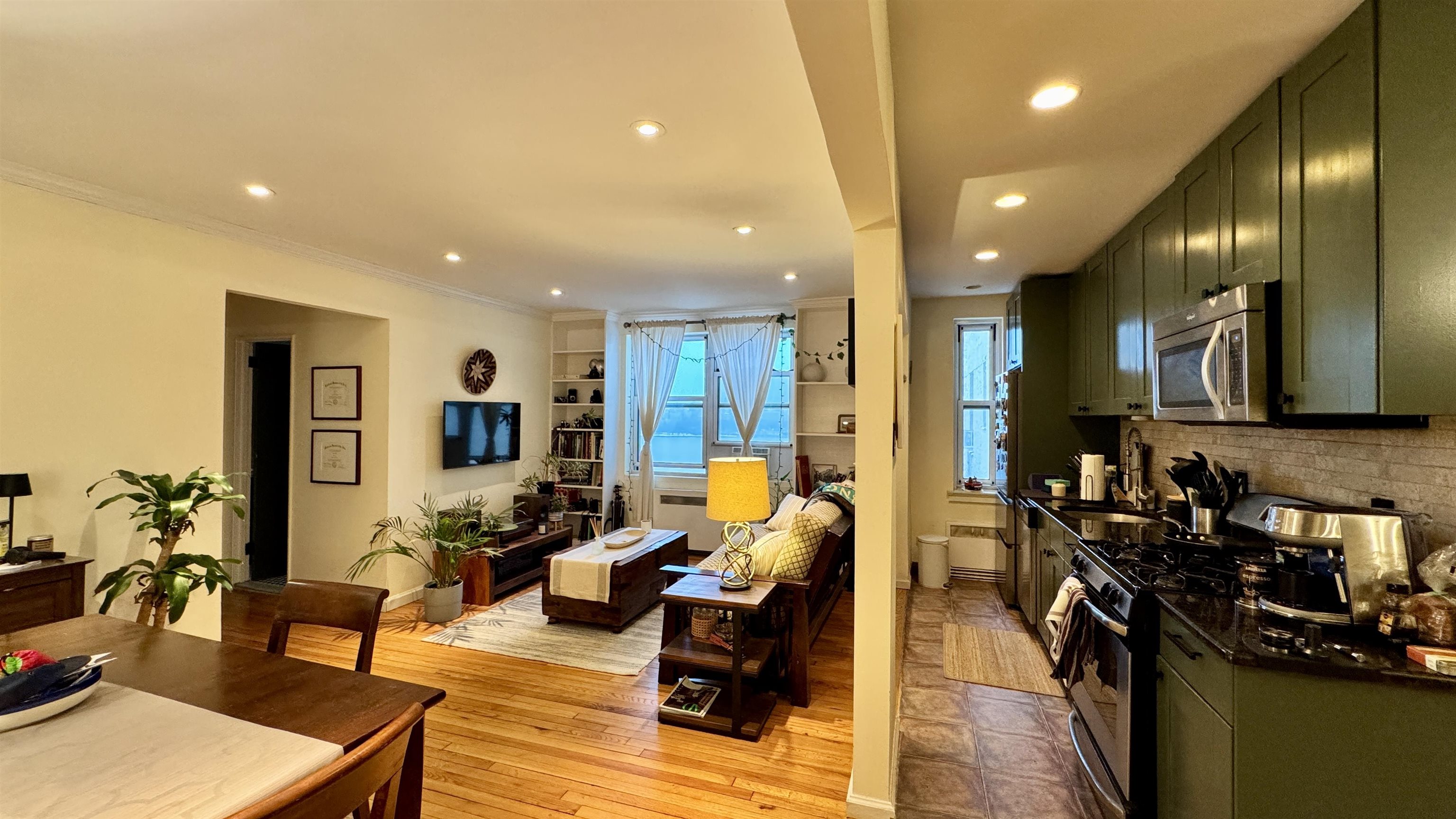 8550 BLVD EAST Unit: 1D