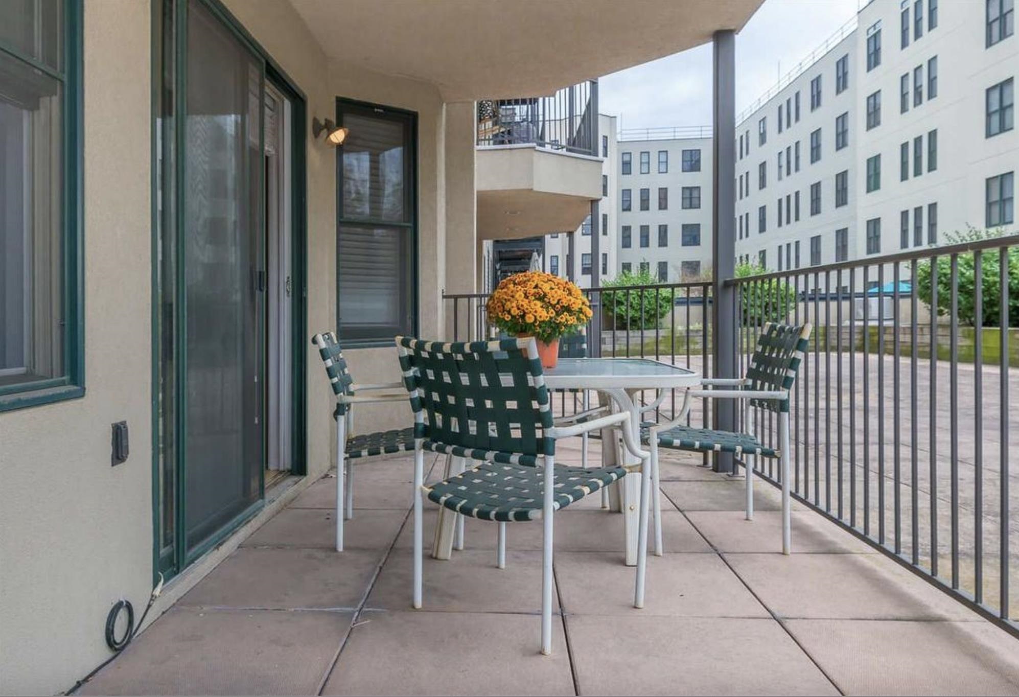 920 JEFFERSON ST Unit: 205