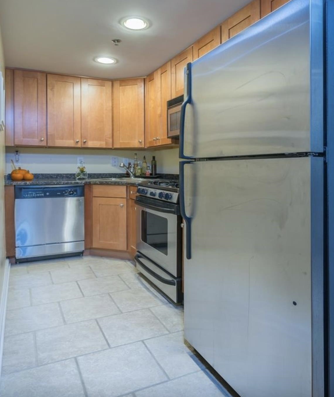 920 JEFFERSON ST Unit: 205