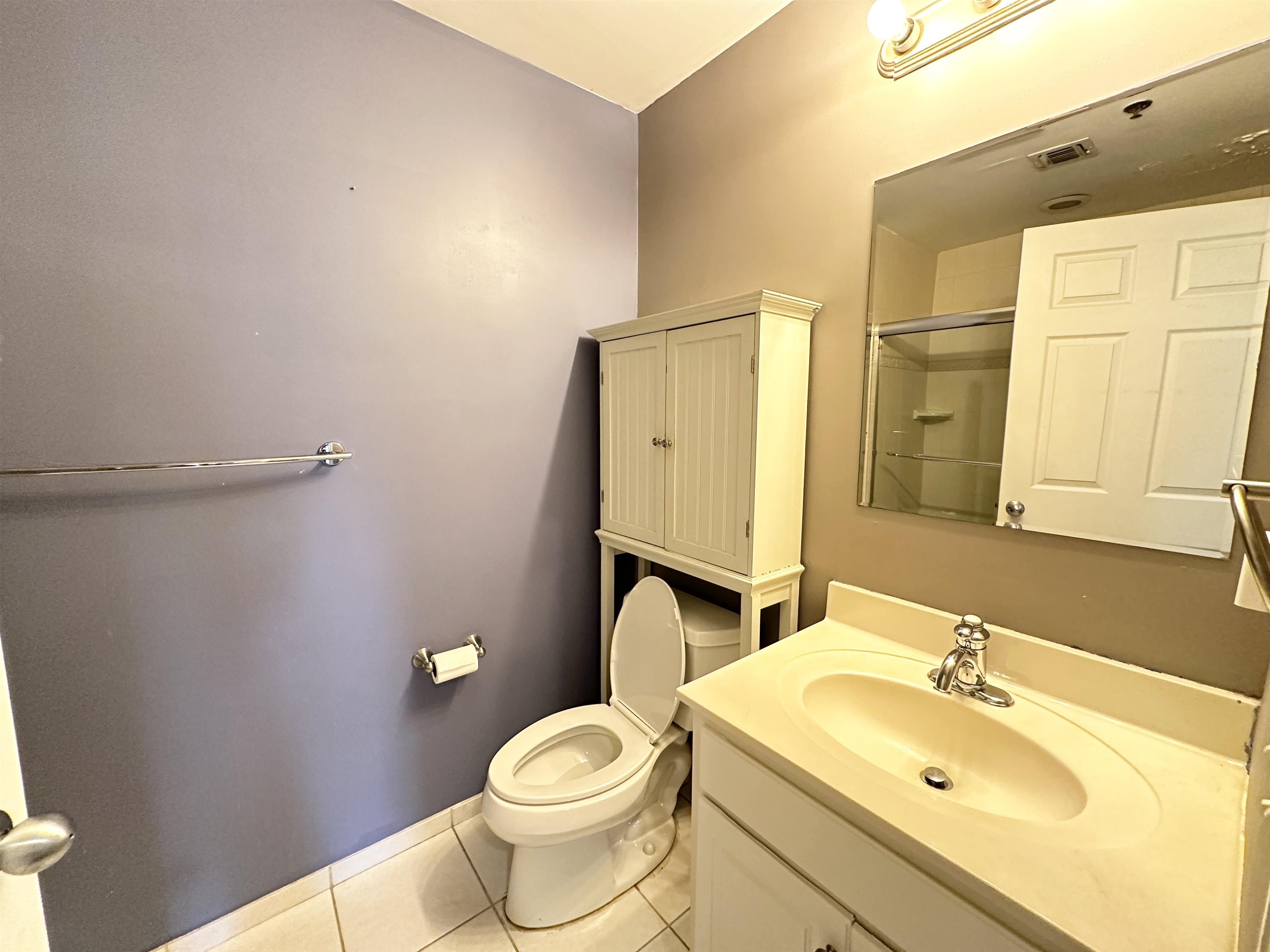 920 JEFFERSON ST Unit: 205