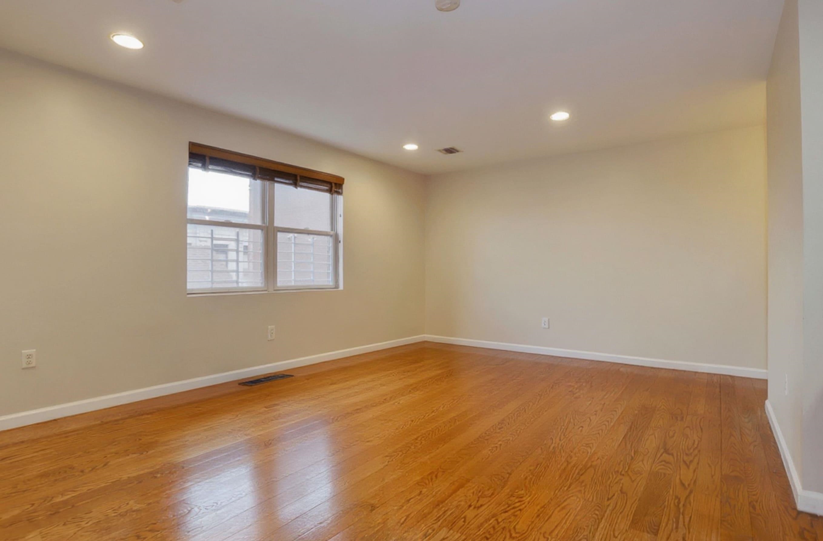 135 38TH ST Unit: 509