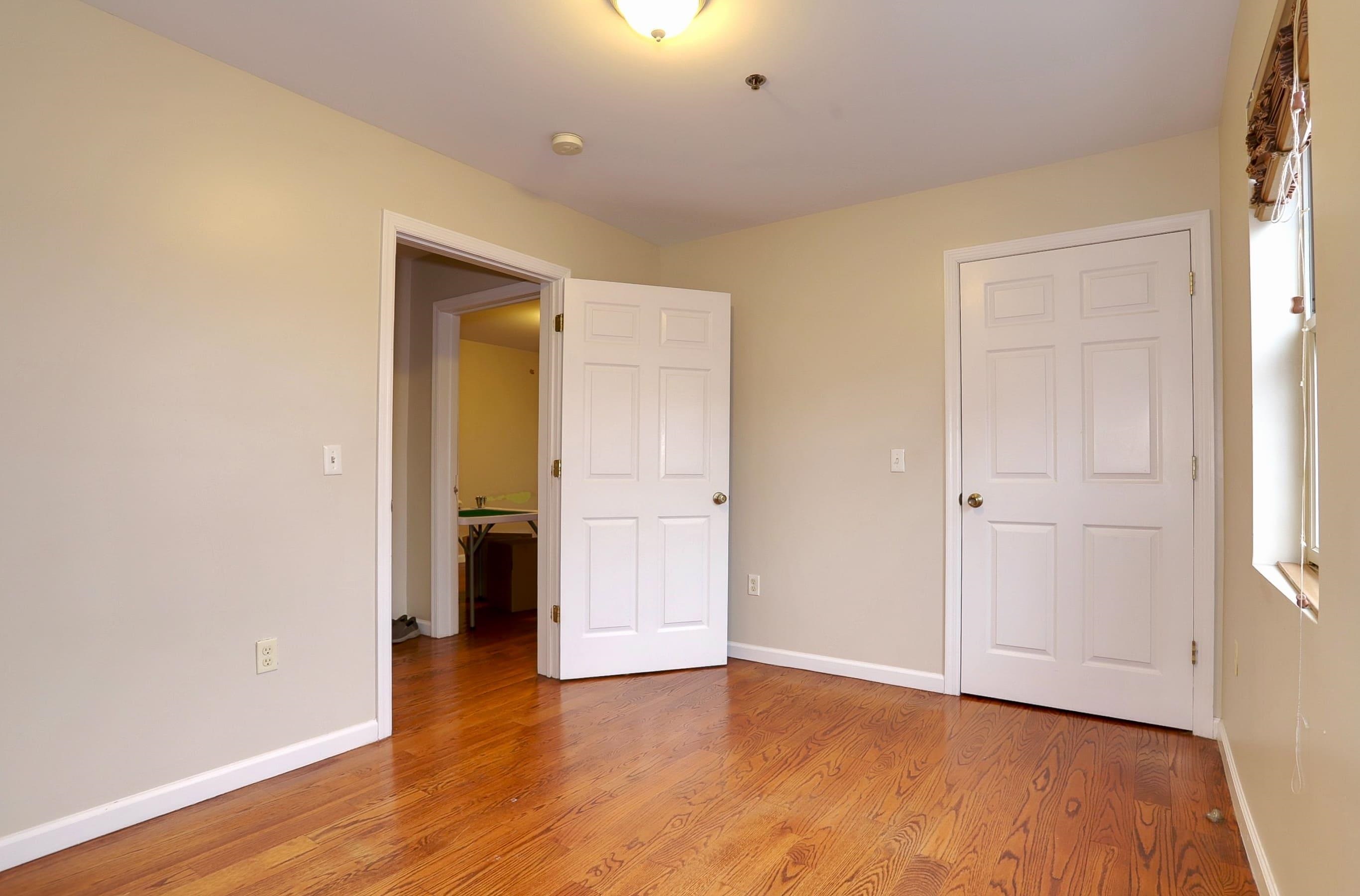 135 38TH ST Unit: 509