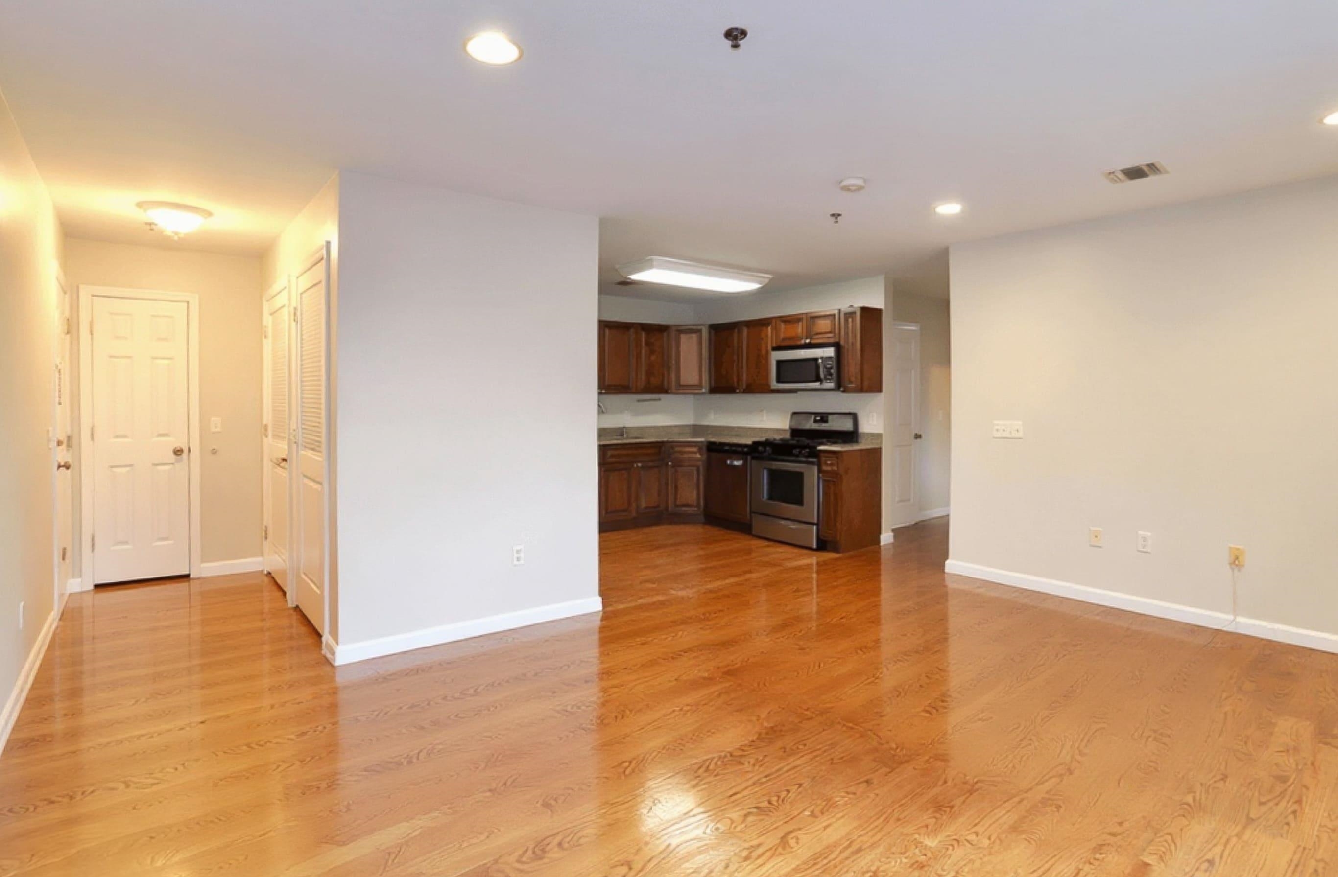 135 38TH ST Unit: 509