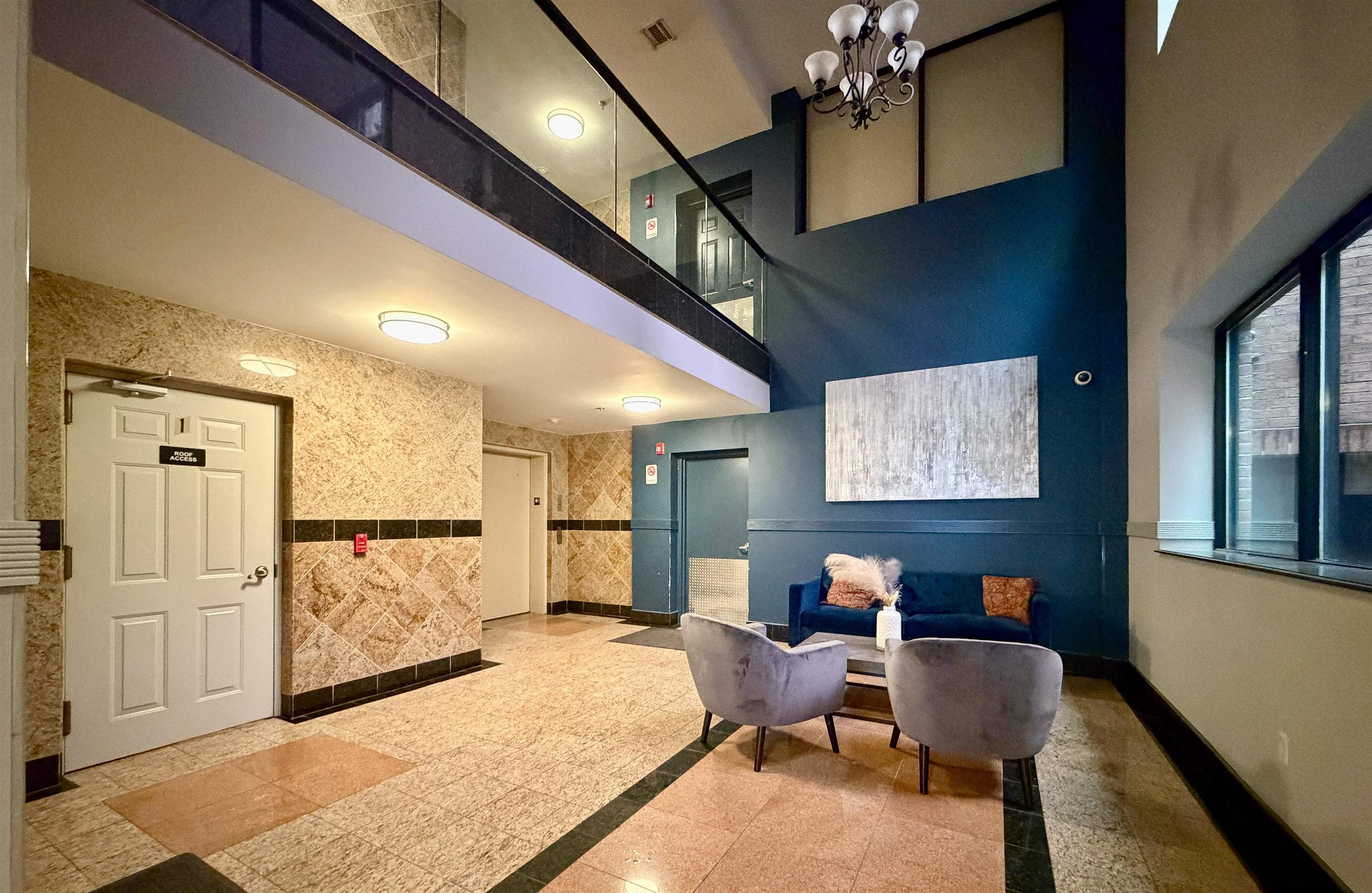 135 38TH ST Unit: 509