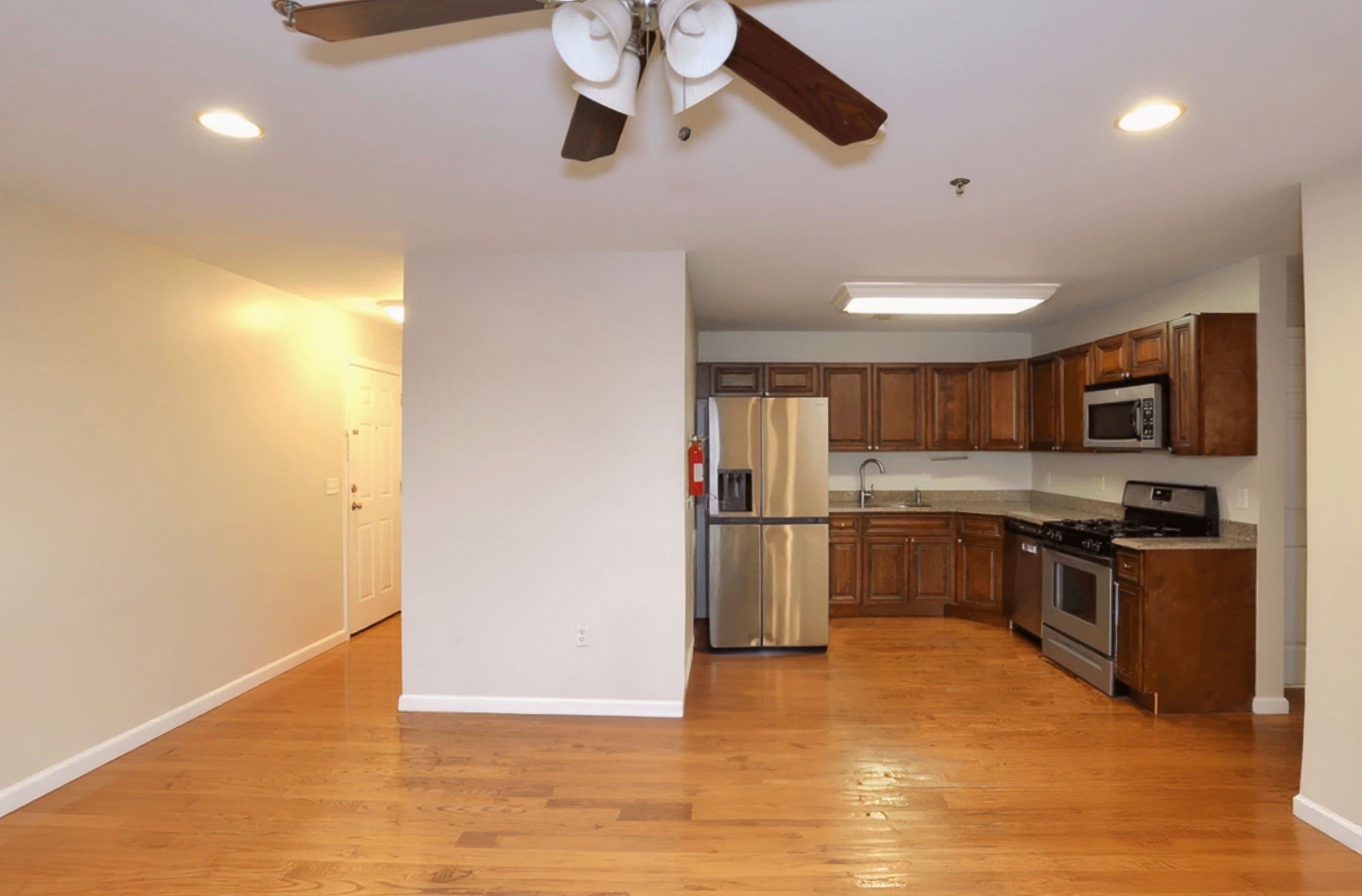 135 38TH ST Unit: 509