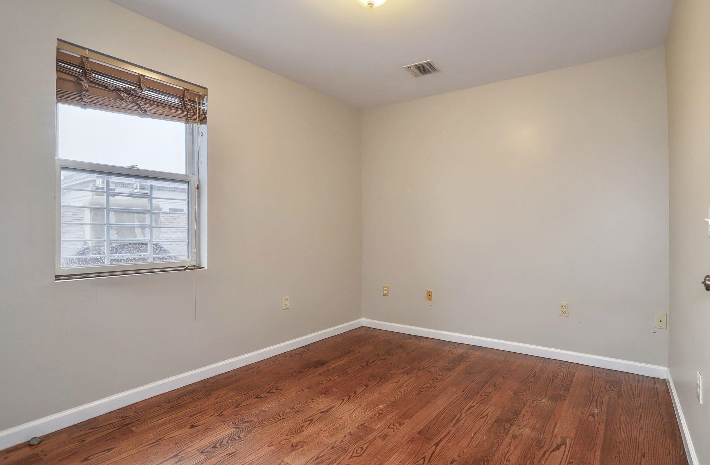 135 38TH ST Unit: 509