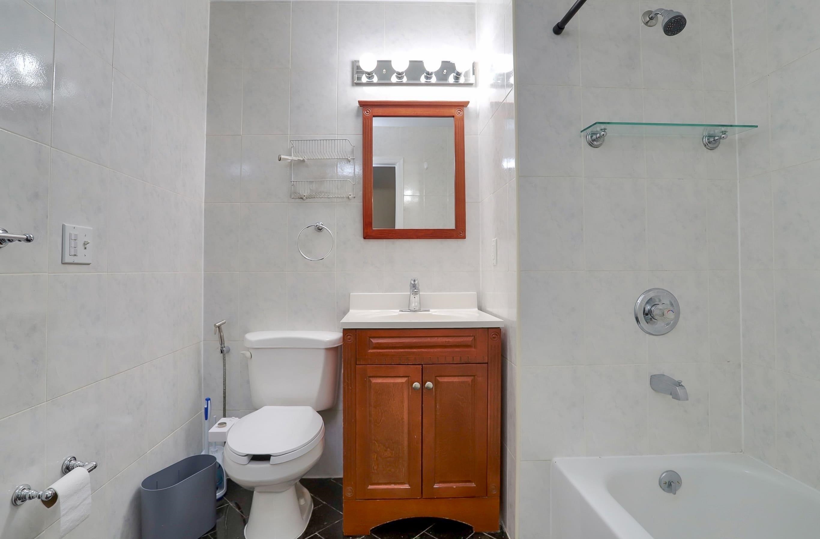 135 38TH ST Unit: 509