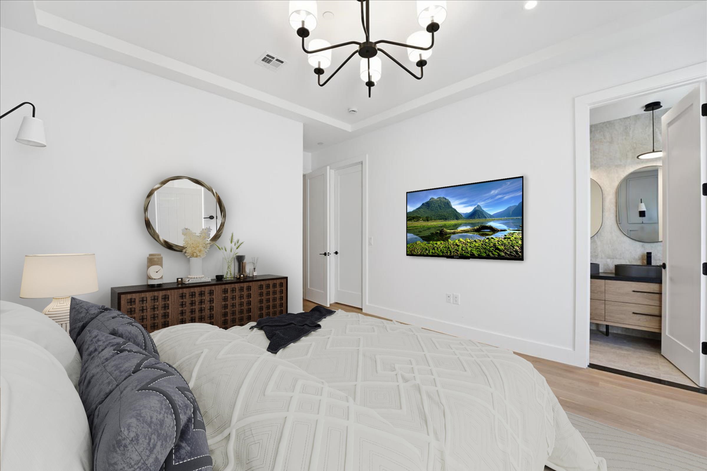 105 LAIDLAW AVE Unit: 1