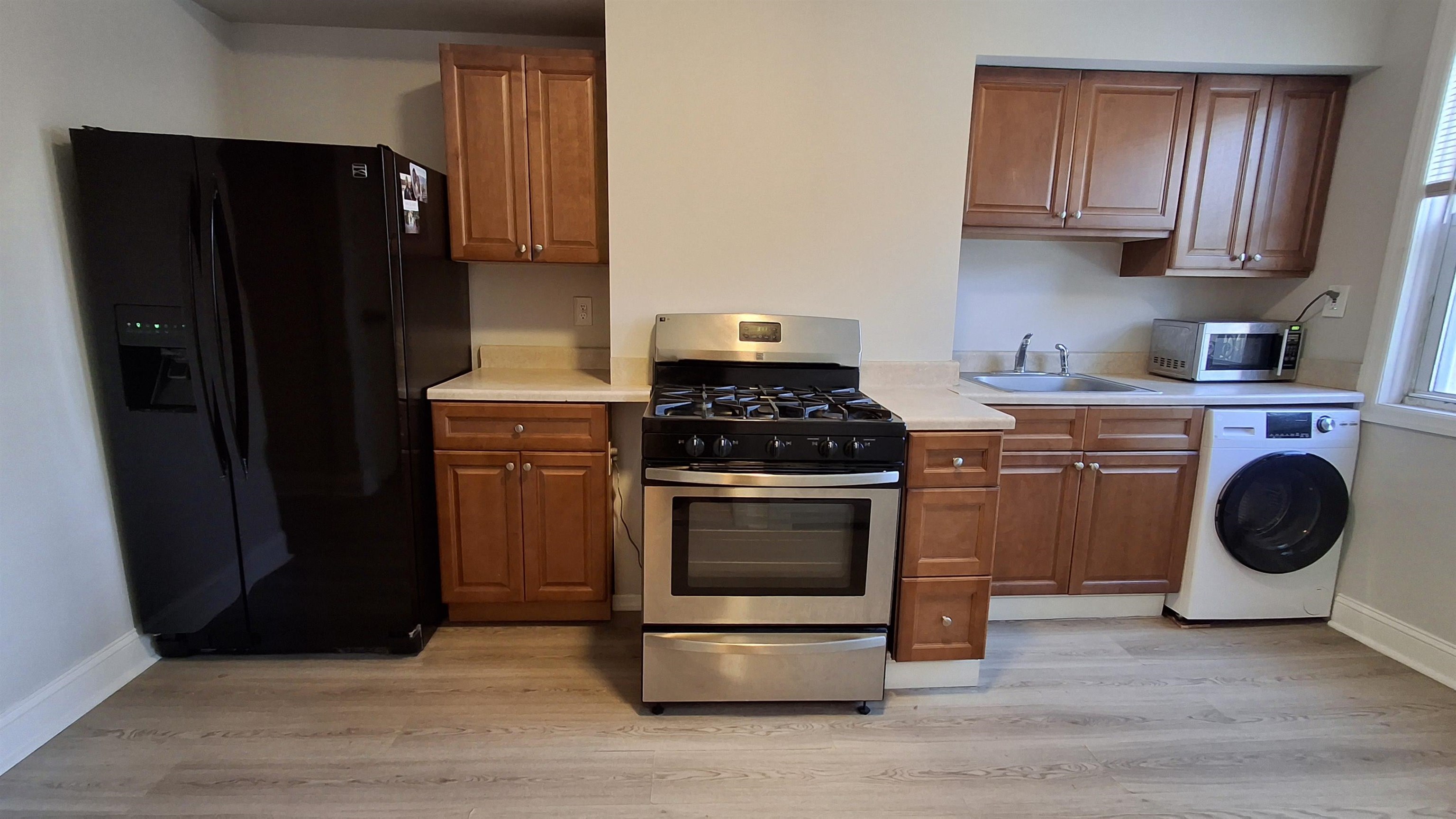 404 MADISON ST Unit: 3L