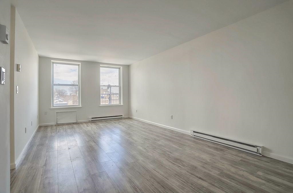 502 CENTRAL AVE Unit: D1