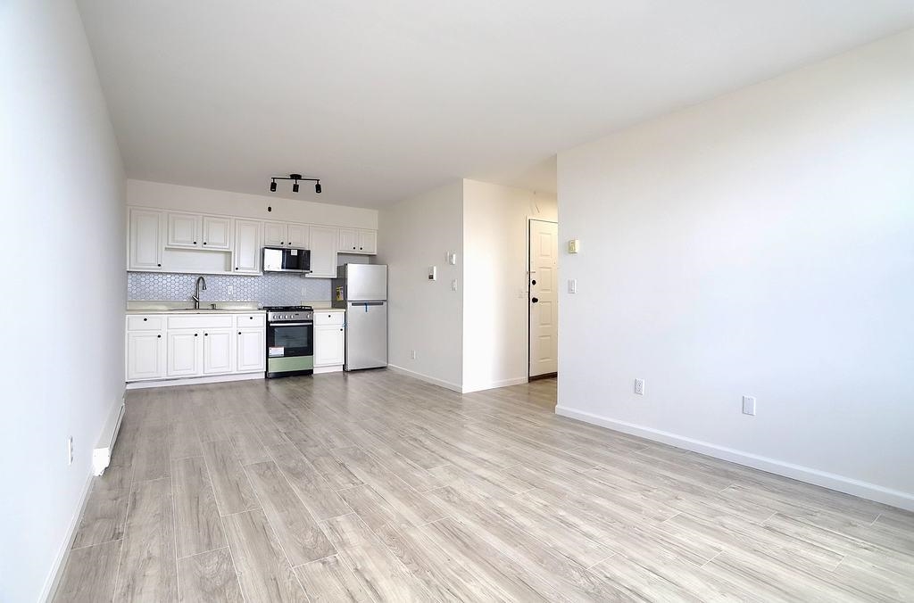 502 CENTRAL AVE Unit: D1