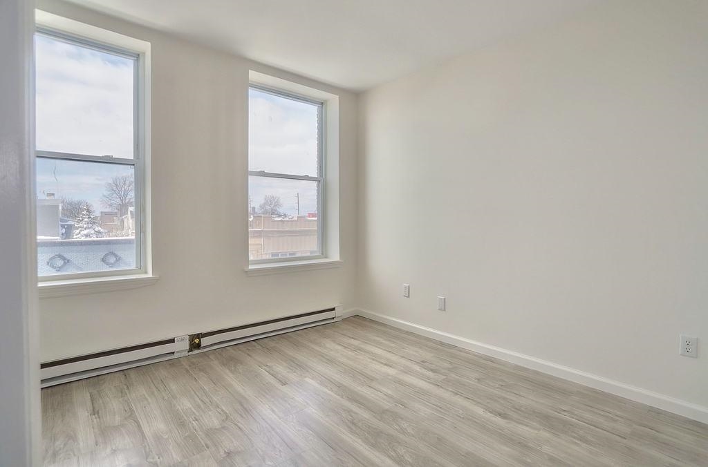 502 CENTRAL AVE Unit: D1