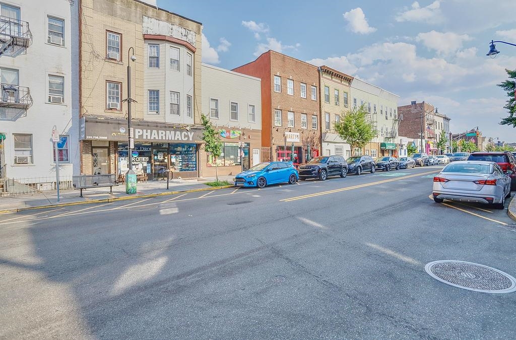 502 CENTRAL AVE Unit: D1