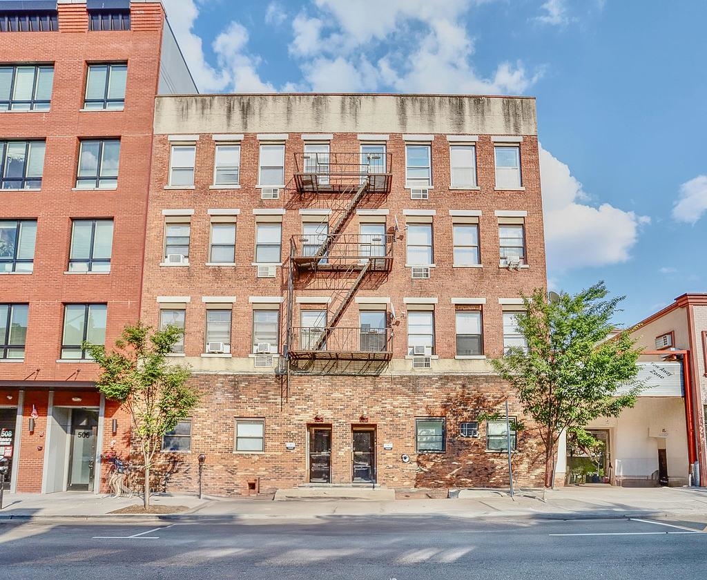 502 CENTRAL AVE Unit: D1