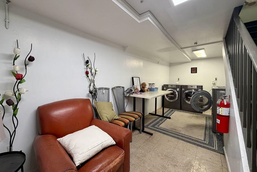 502 CENTRAL AVE Unit: D1